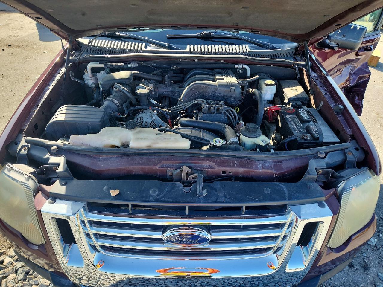 2008 Ford Explorer Sport Trac Limited Burgundy vin: 1FMEU33E08UB26202
