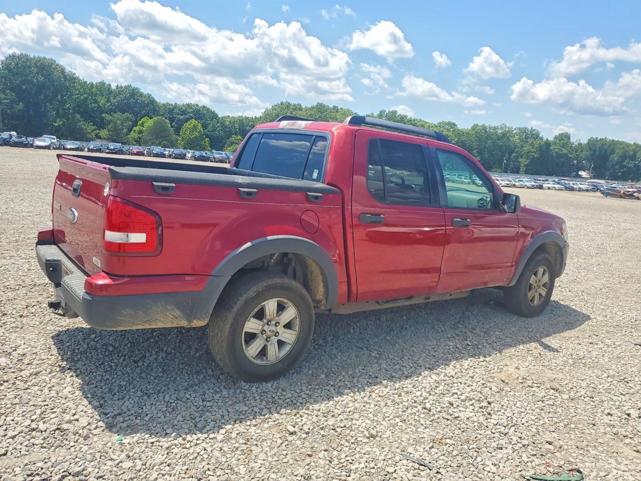 2010 Ford Explorer Sport Trac Xlt Red vin: 1FMEU3BE0AUA09369
