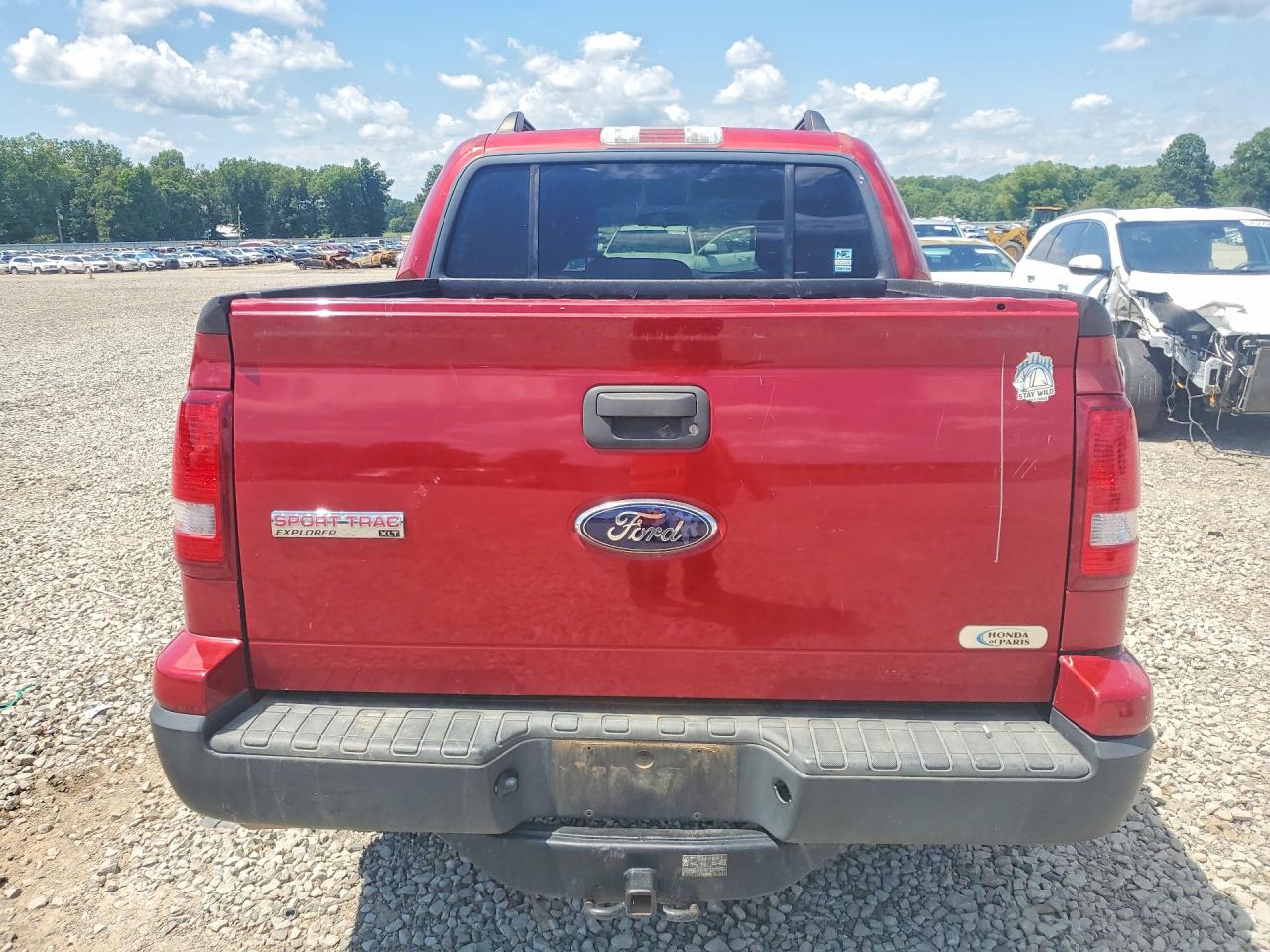 2010 Ford Explorer Sport Trac Xlt Red vin: 1FMEU3BE0AUA09369