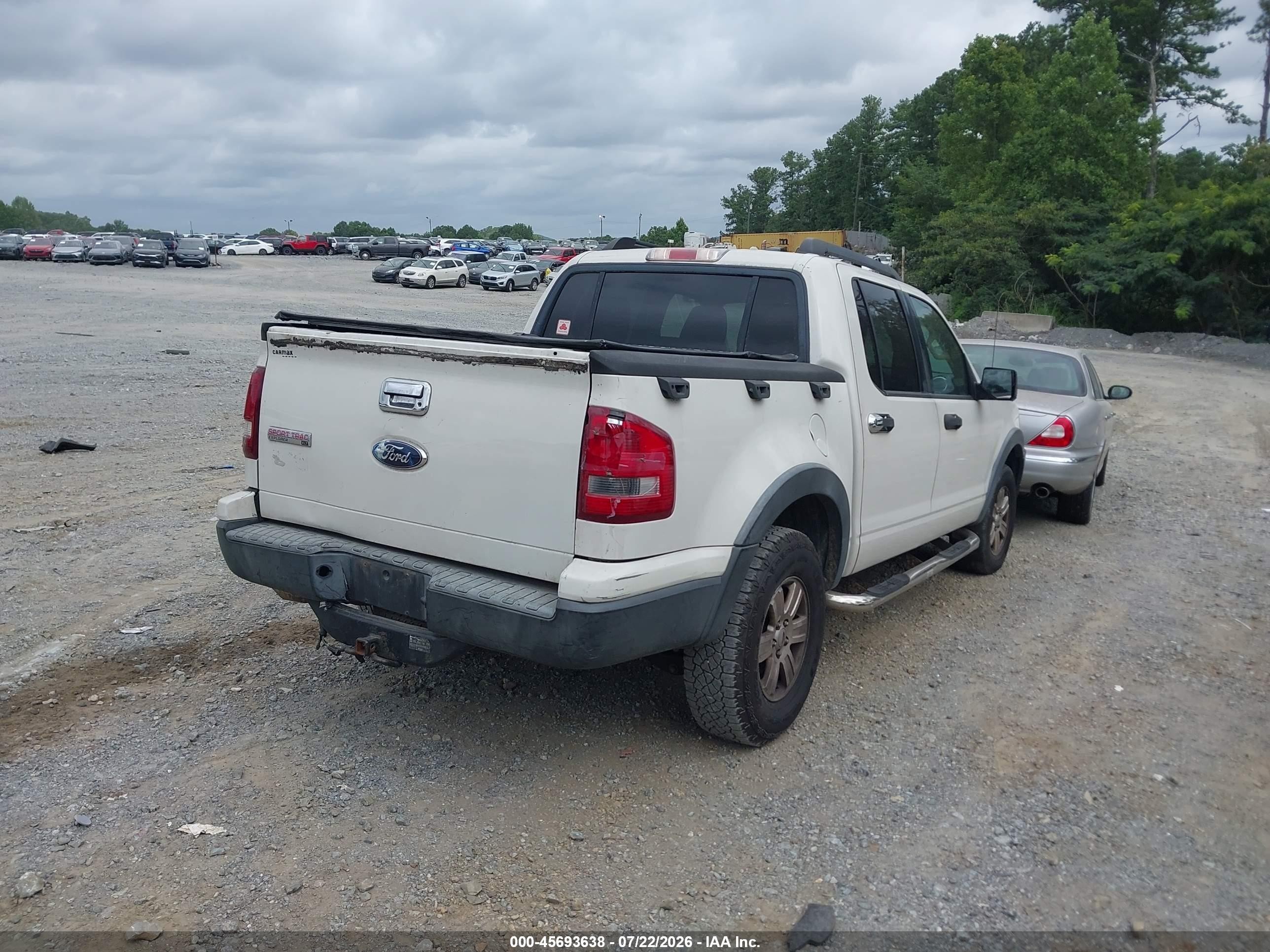 2010 Ford Explorer Sport Trac Xlt White vin: 1FMEU3BE0AUA36748