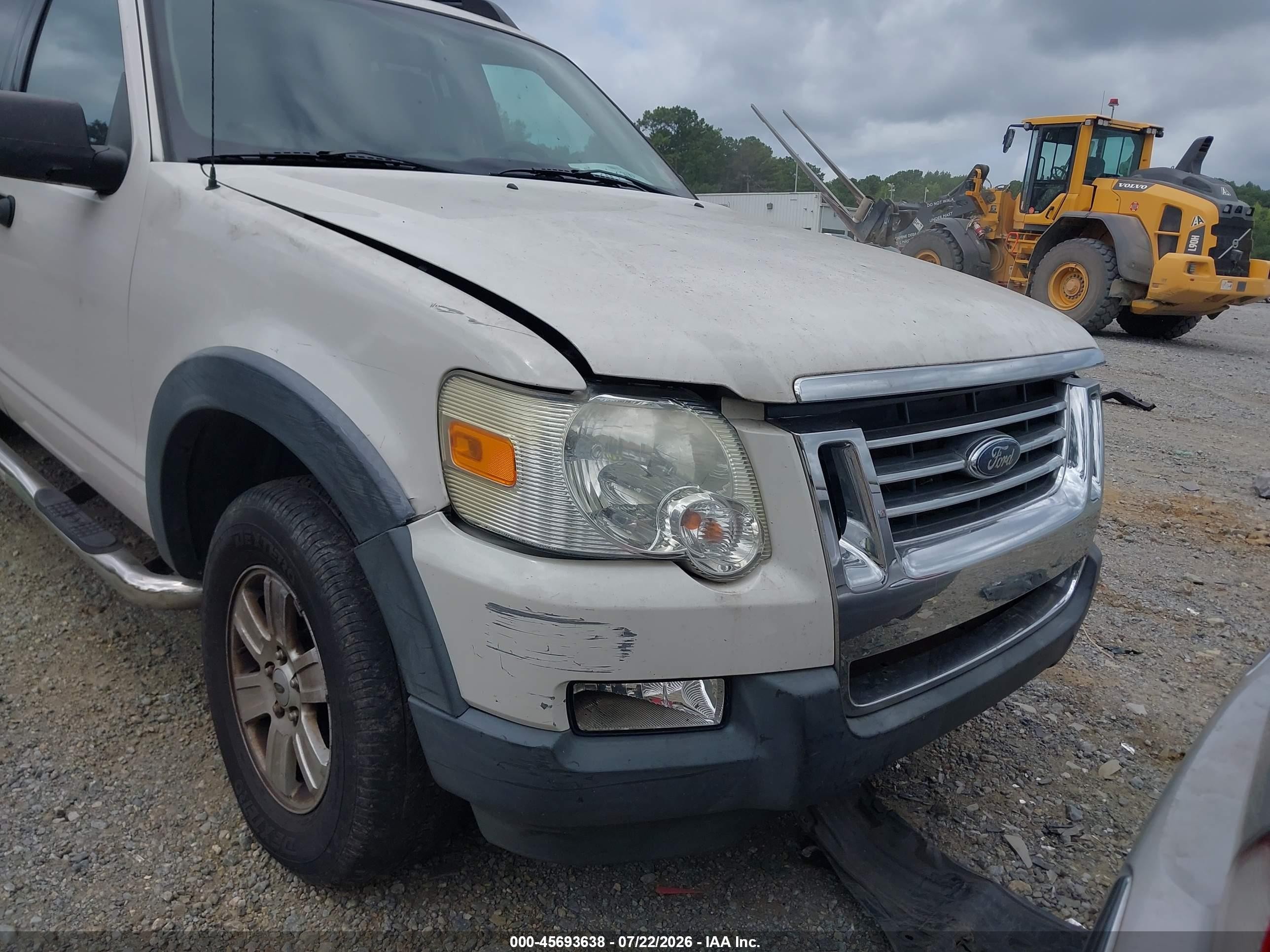 2010 Ford Explorer Sport Trac Xlt White vin: 1FMEU3BE0AUA36748