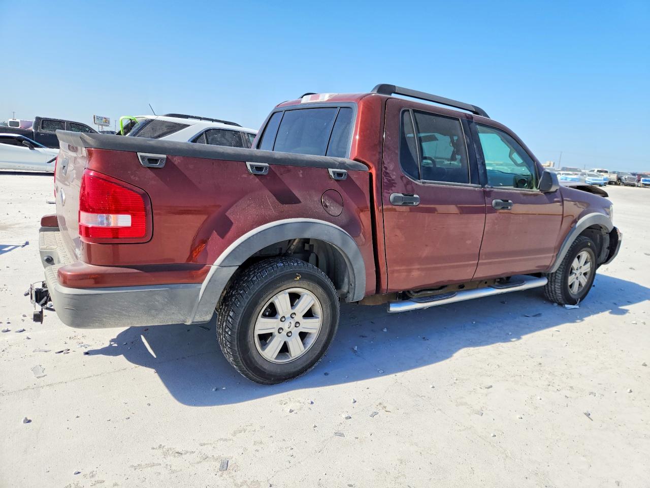 2010 Ford Explorer Sport Trac Xlt Burgundy vin: 1FMEU3BE7AUF04149