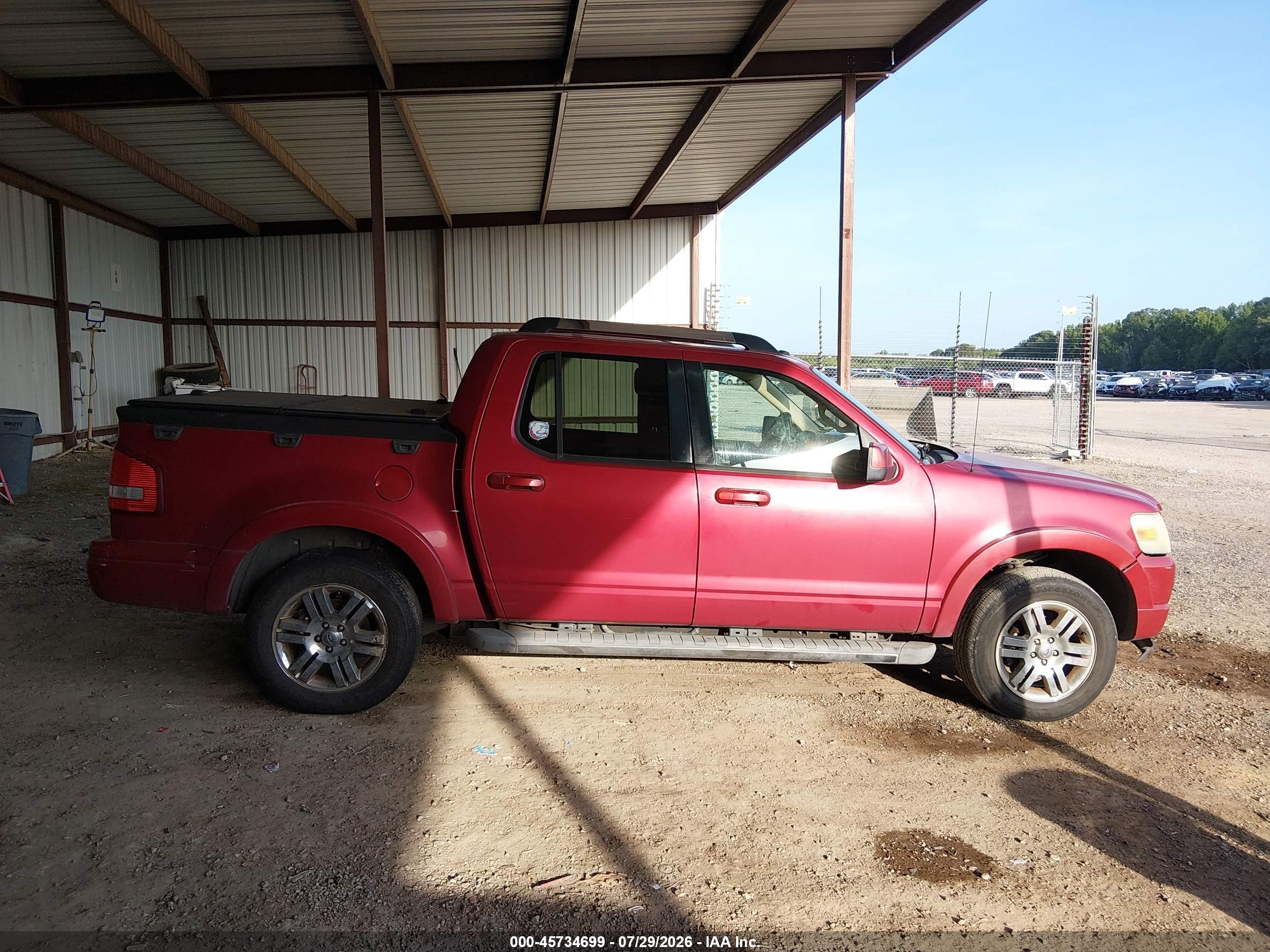 2010 Ford Explorer Sport Trac Limited Red vin: 1FMEU3DEXAUA08288