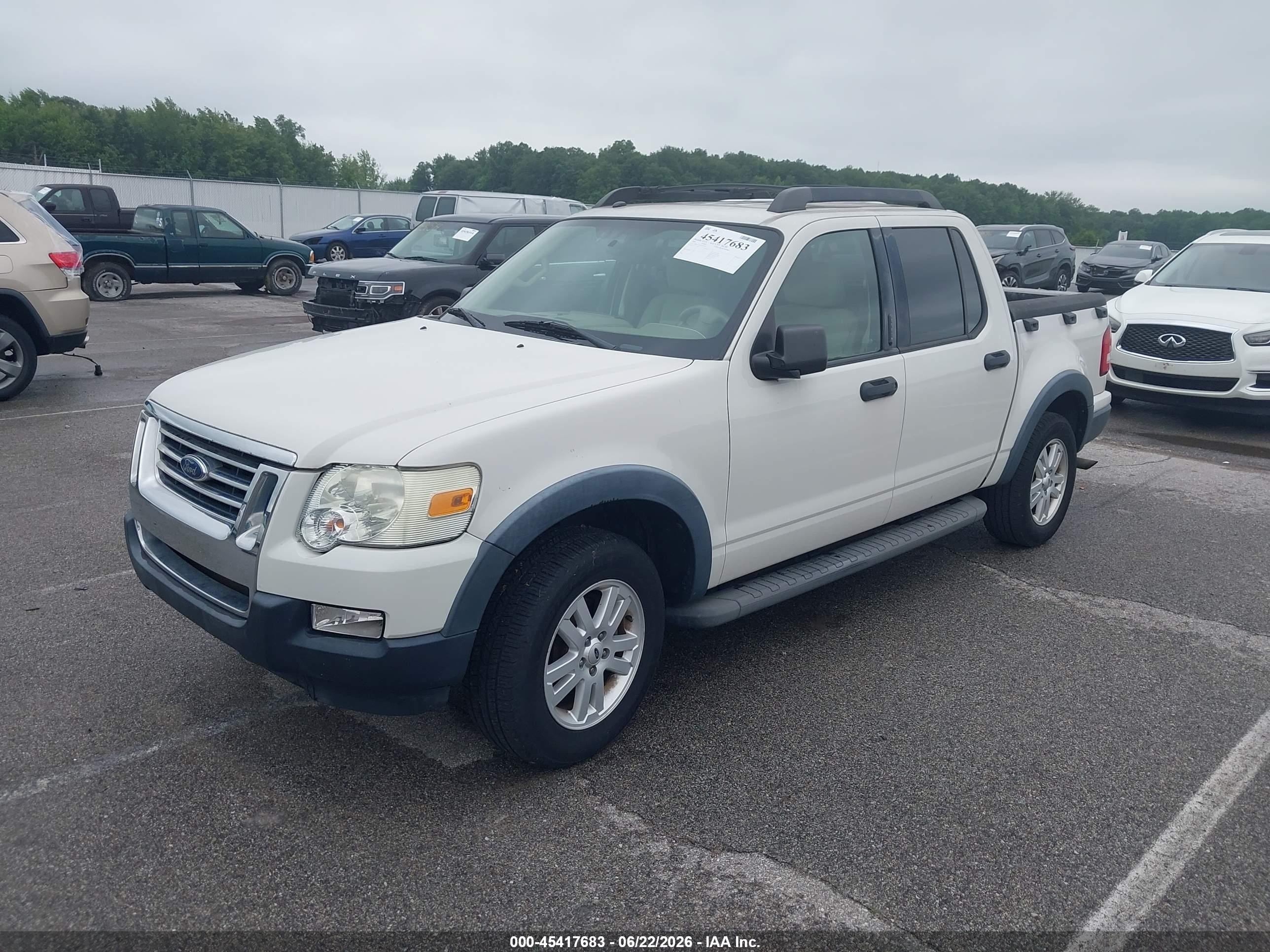 2008 Ford Explorer Sport Trac Xlt White vin: 1FMEU51E58UB26355