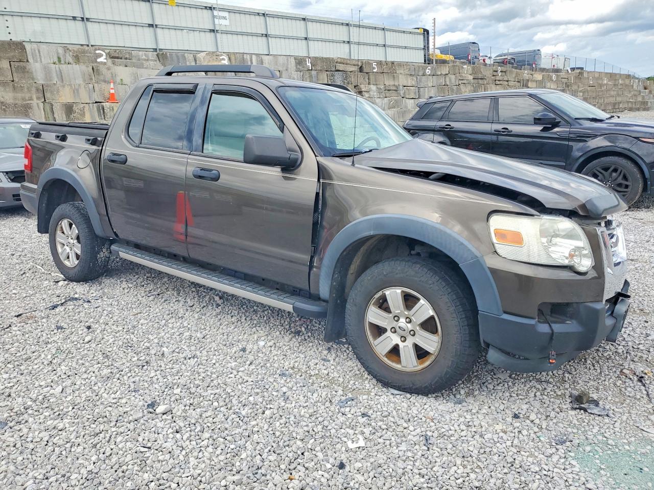 2008 Ford Explorer Sport Trac Xlt Brown vin: 1FMEU51E68UA48314