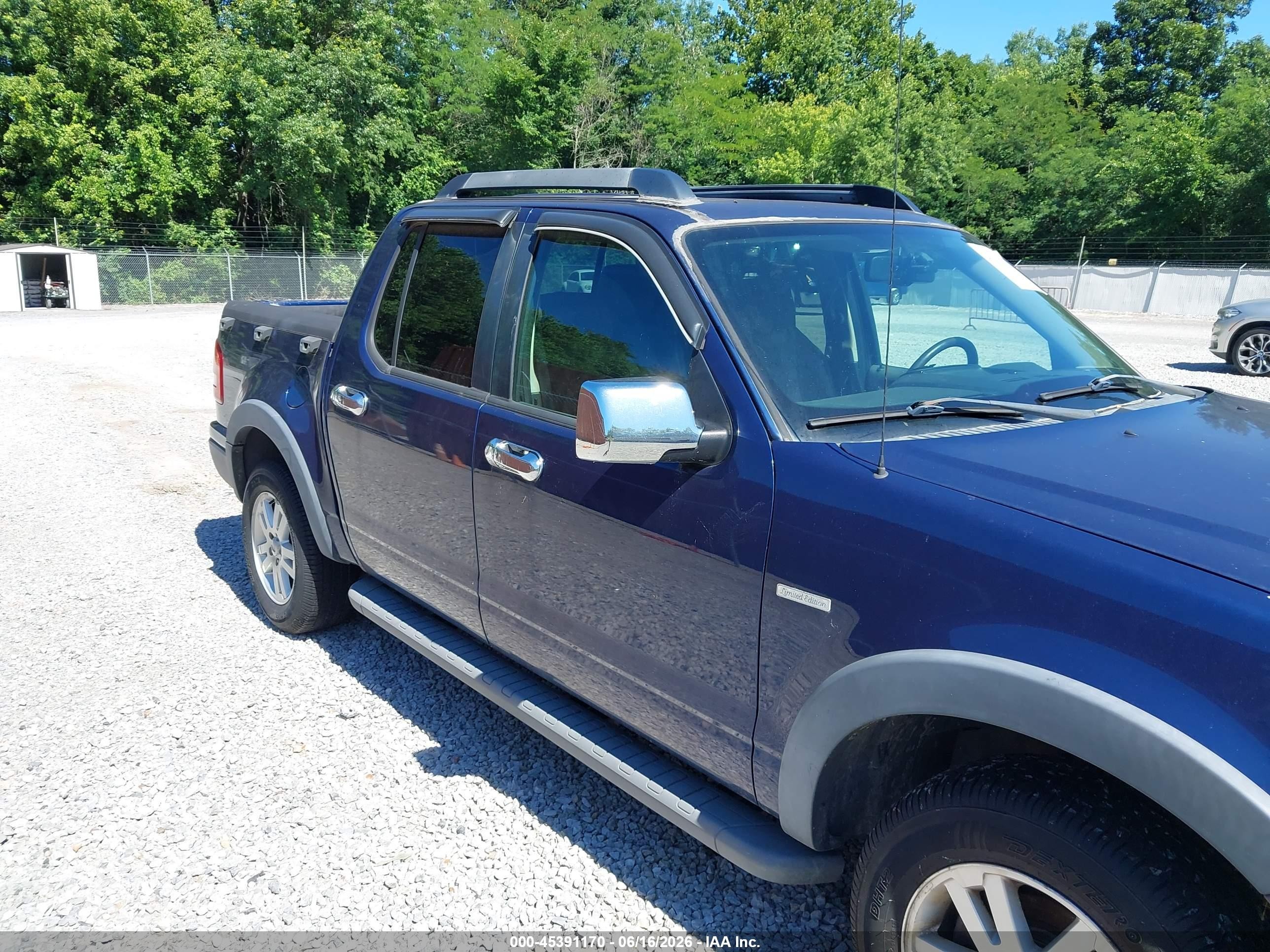 2008 Ford Explorer Sport Trac Xlt Blue vin: 1FMEU51E68UB08222