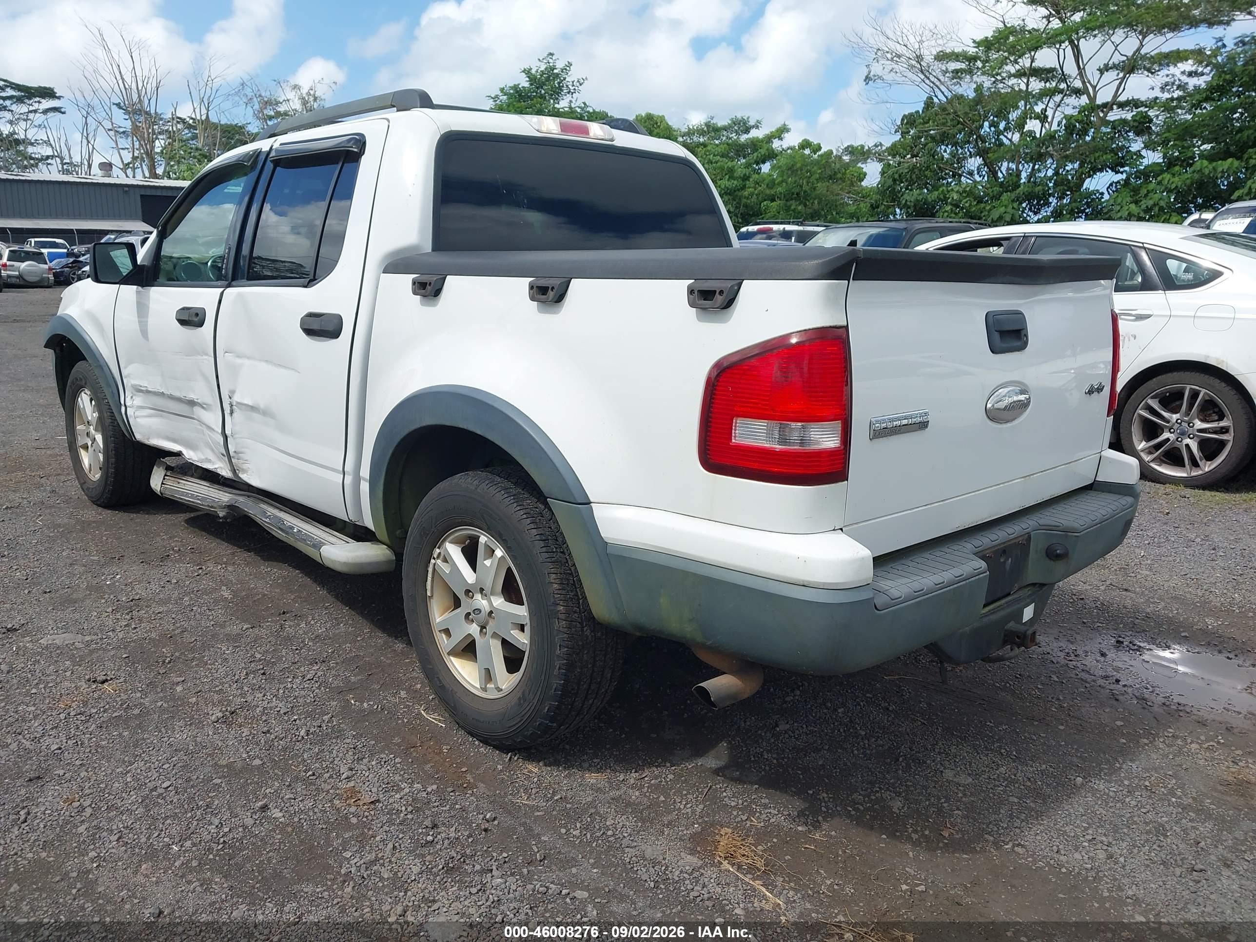 2007 Ford Explorer Sport Trac Xlt White vin: 1FMEU51K17UA00675