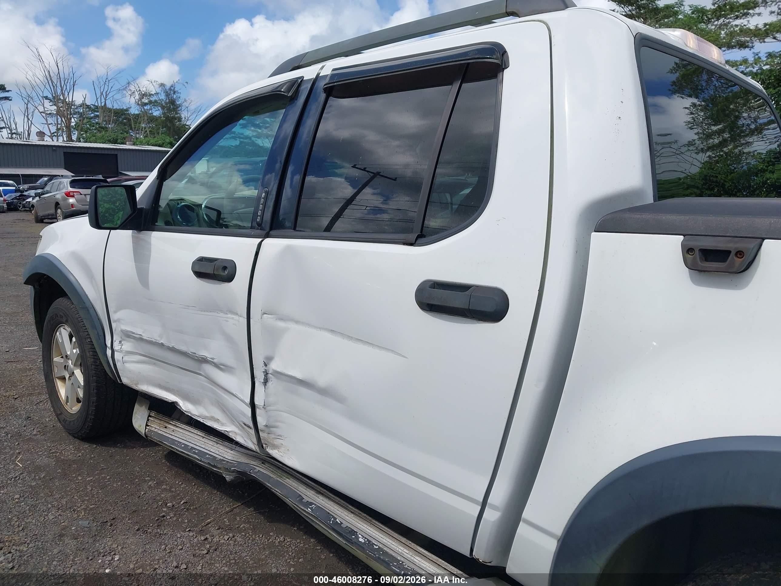 2007 Ford Explorer Sport Trac Xlt White vin: 1FMEU51K17UA00675