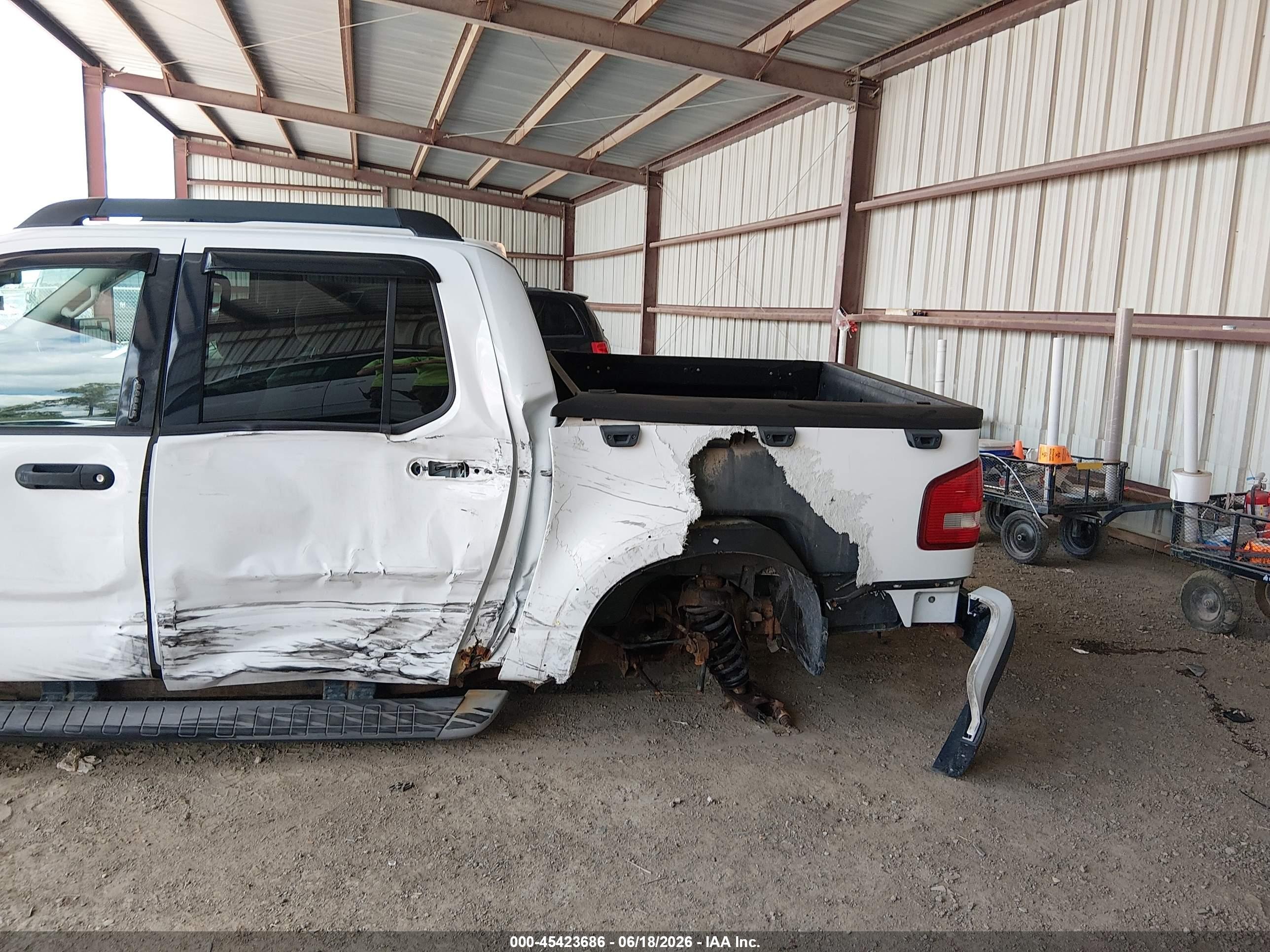 2007 Ford Explorer Sport Trac Xlt Белый vin: 1FMEU51K47UB11902