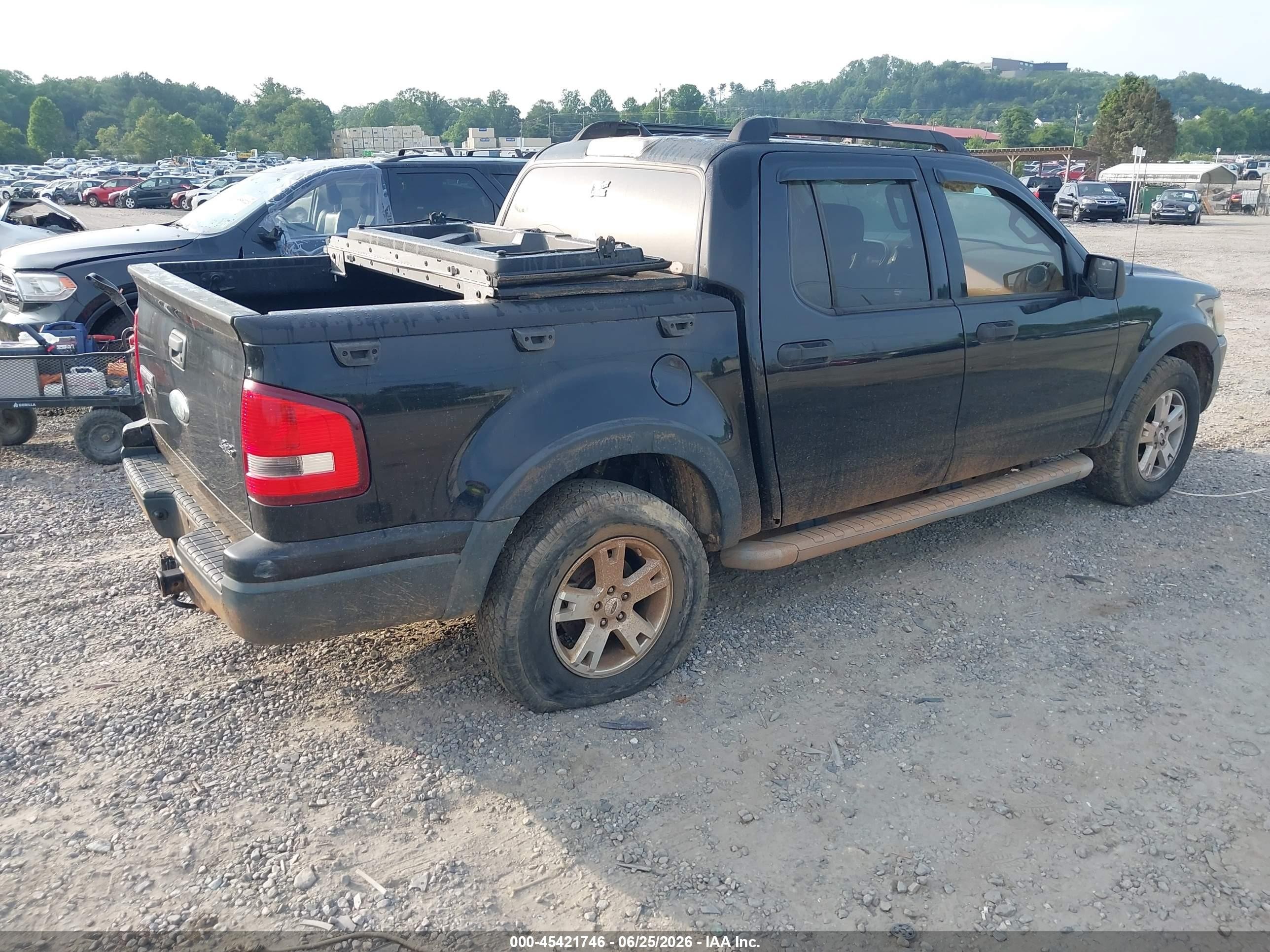 2007 Ford Explorer Sport Trac Xlt Black vin: 1FMEU51K87UA02004