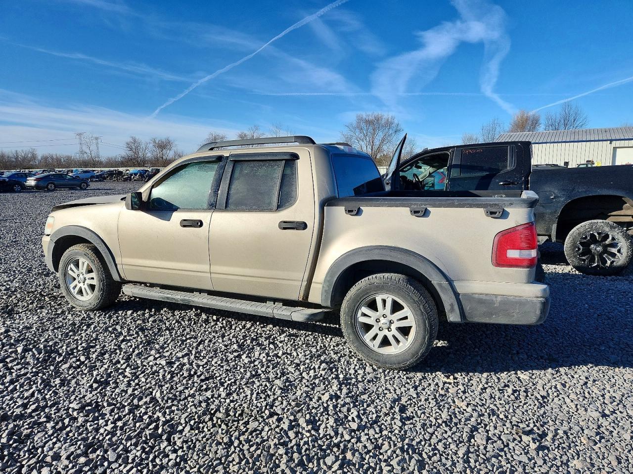 2007 Ford Explorer Sport Trac Xlt Tan vin: 1FMEU51K87UB05987