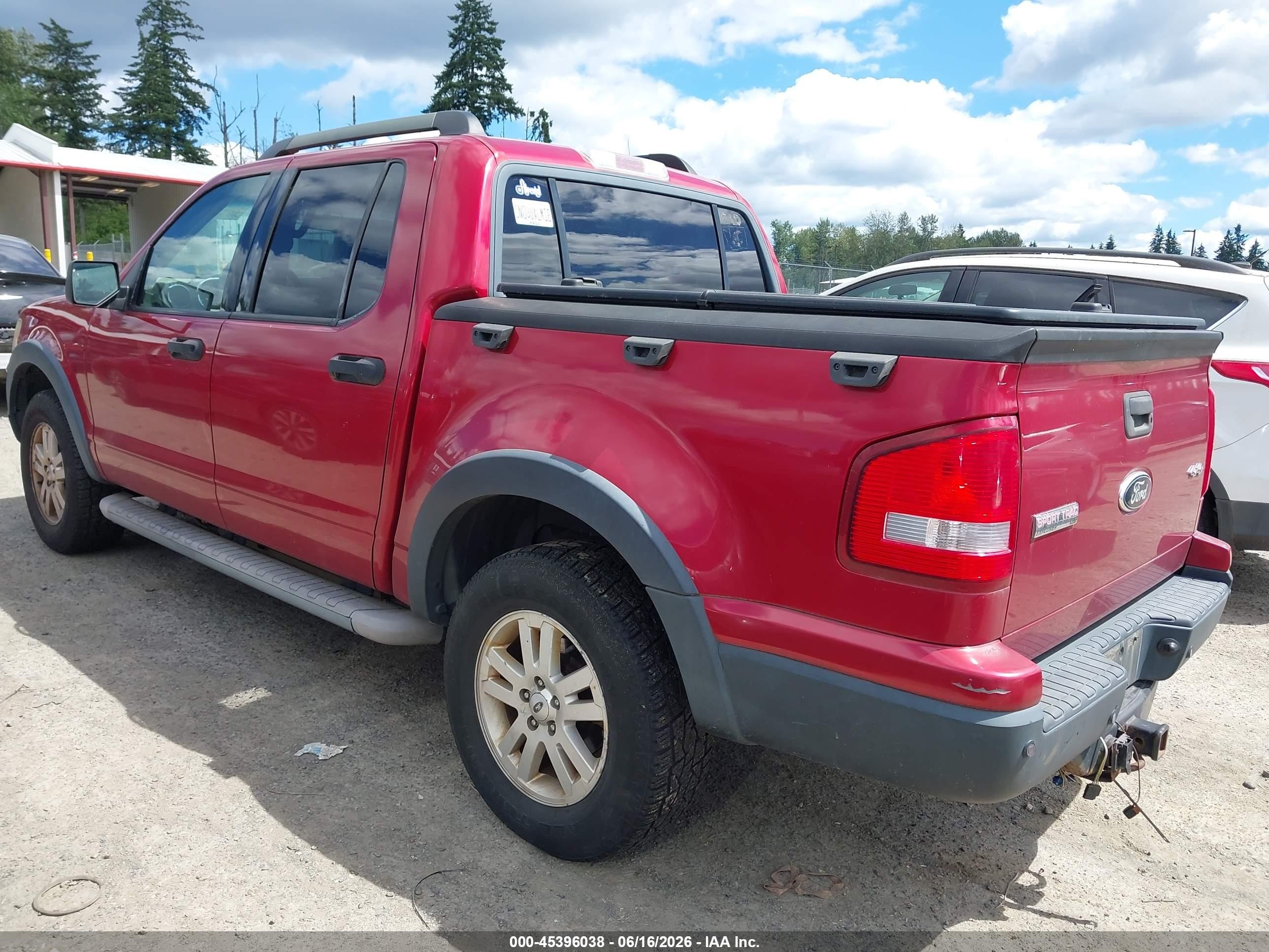 2007 Ford Explorer Sport Trac Xlt Красный vin: 1FMEU51KX7UA64536
