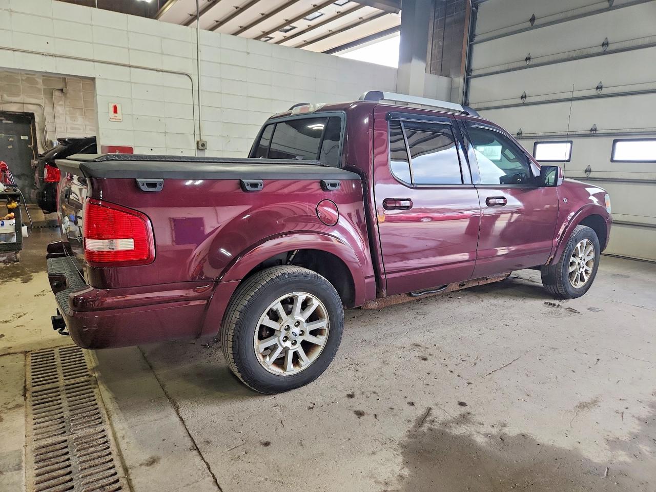 2007 Ford Explorer Sport Trac Limited Burgundy vin: 1FMEU53837UB45606