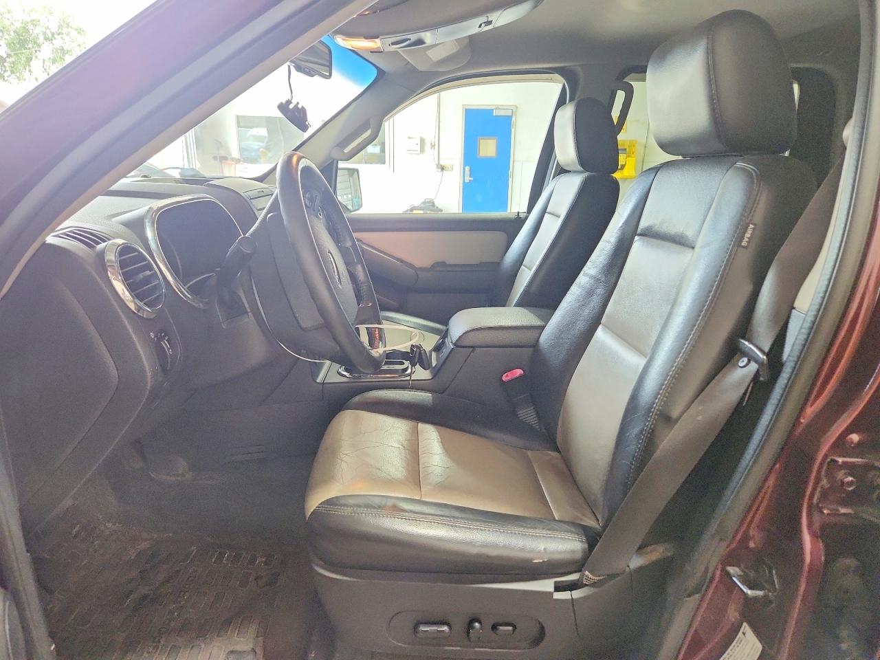 2007 Ford Explorer Sport Trac Limited Burgundy vin: 1FMEU53837UB45606