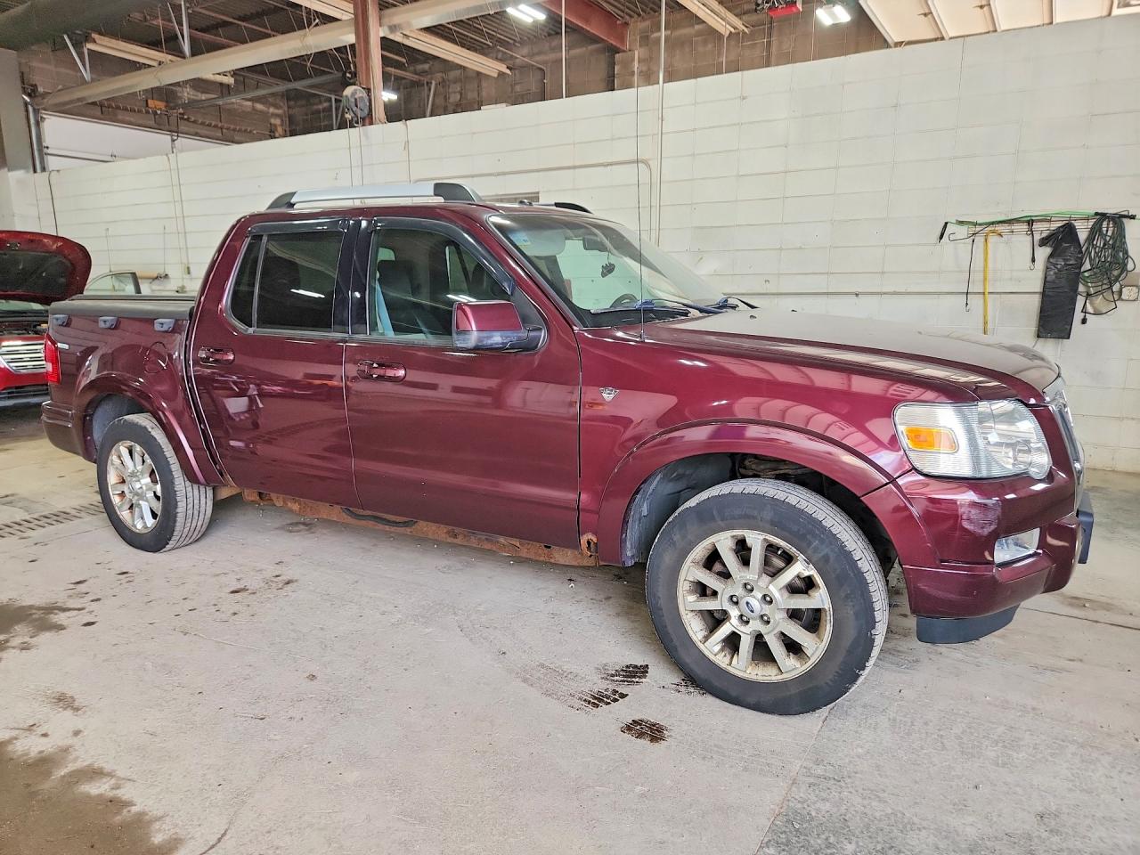 2007 Ford Explorer Sport Trac Limited Burgundy vin: 1FMEU53837UB45606