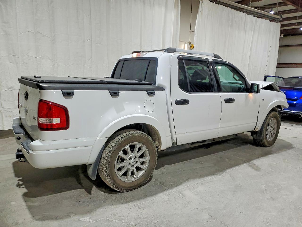 2007 Ford Explorer Sport Trac Limited White vin: 1FMEU53867UB05889