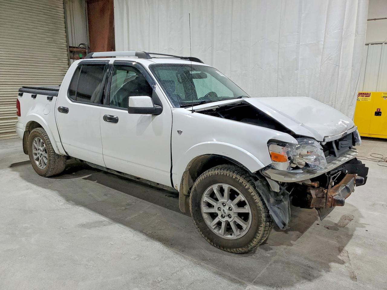 2007 Ford Explorer Sport Trac Limited White vin: 1FMEU53867UB05889