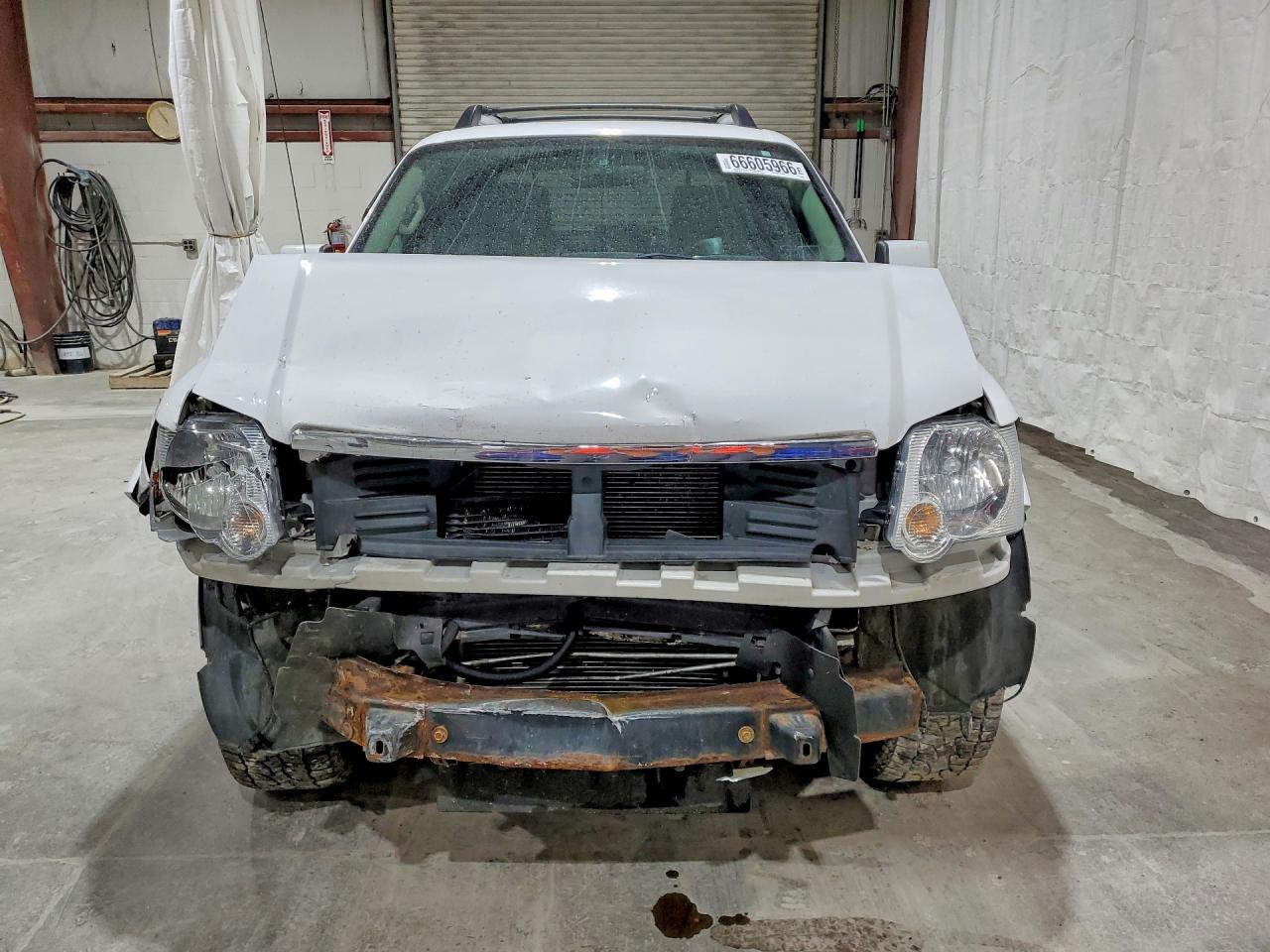 2007 Ford Explorer Sport Trac Limited White vin: 1FMEU53867UB05889