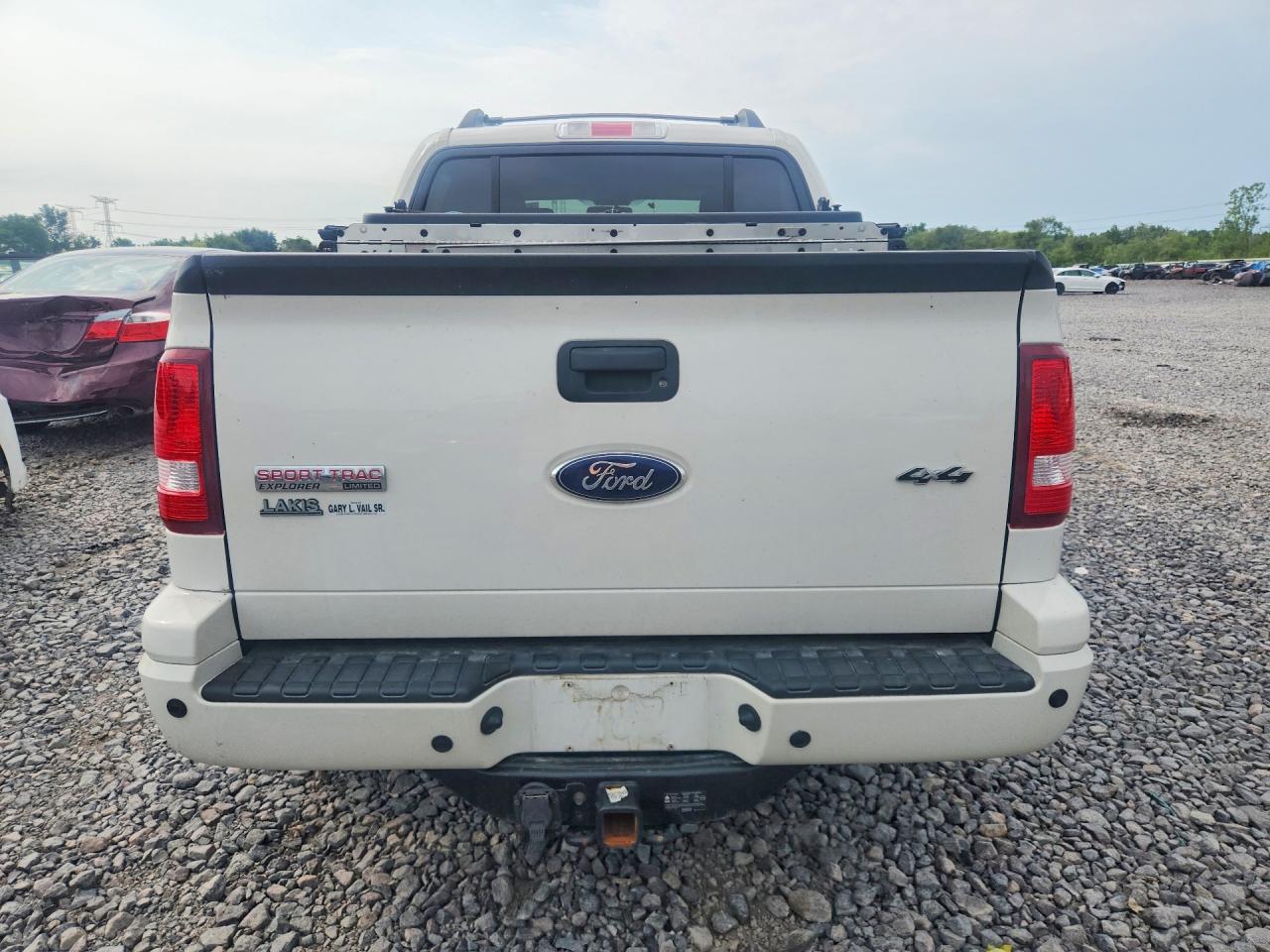 2008 Ford Explorer Sport Trac Limited White vin: 1FMEU53868UB02279