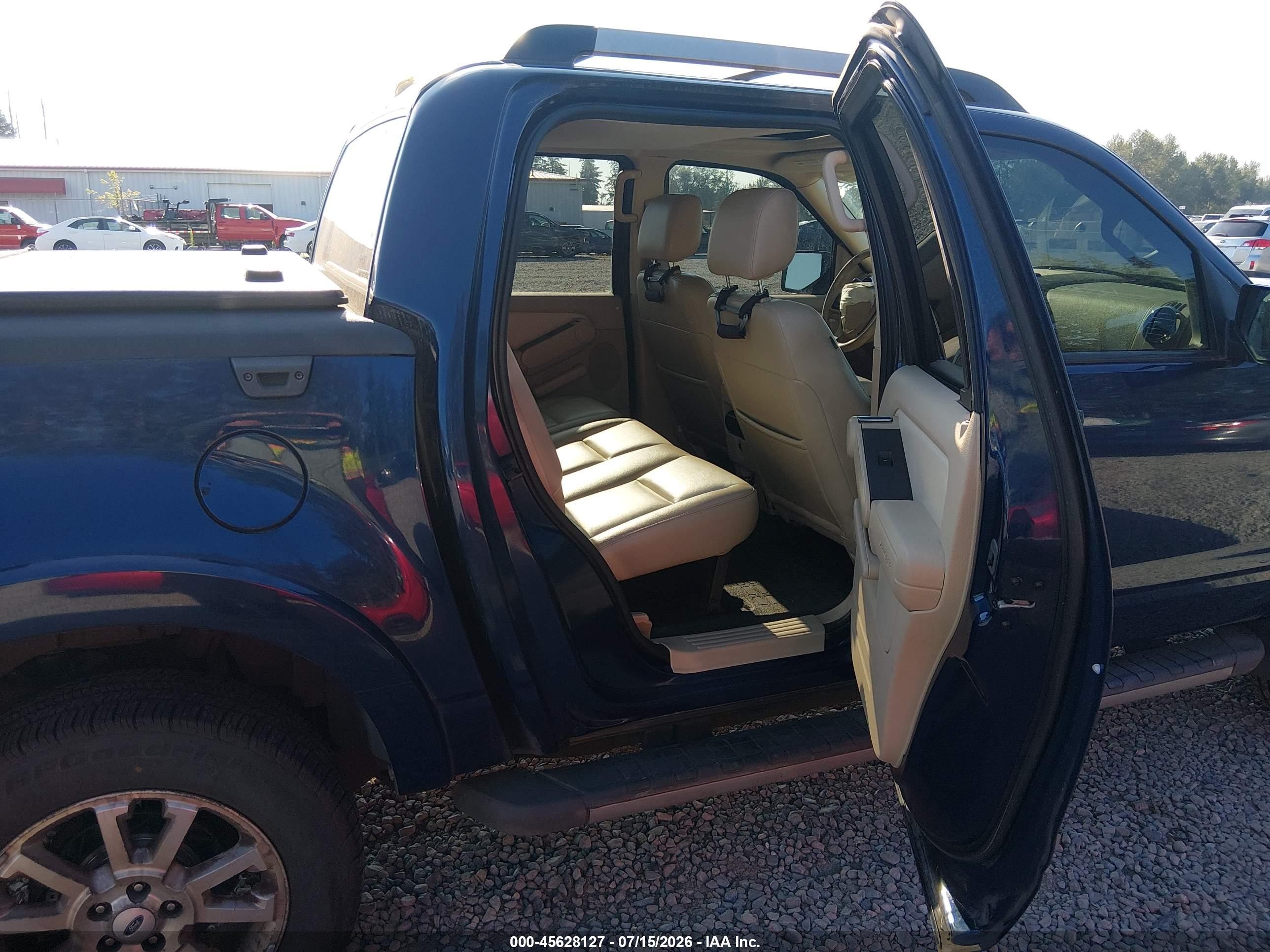 2007 Ford Explorer Sport Trac Limited Blue vin: 1FMEU53877UA00228