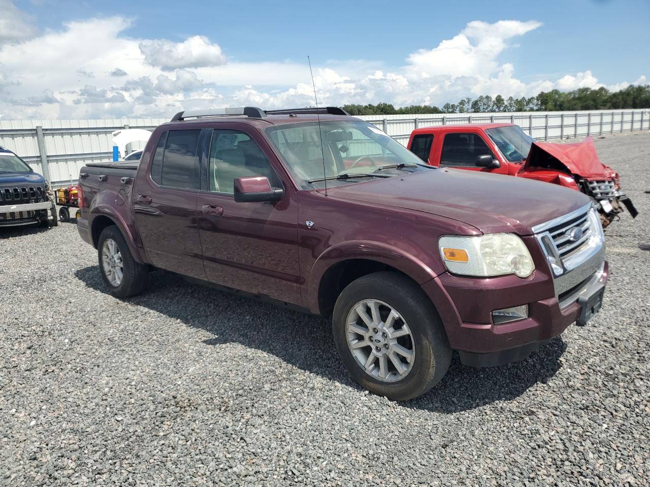 2007 Ford Explorer Sport Trac Limited Бордовый vin: 1FMEU53887UA32153