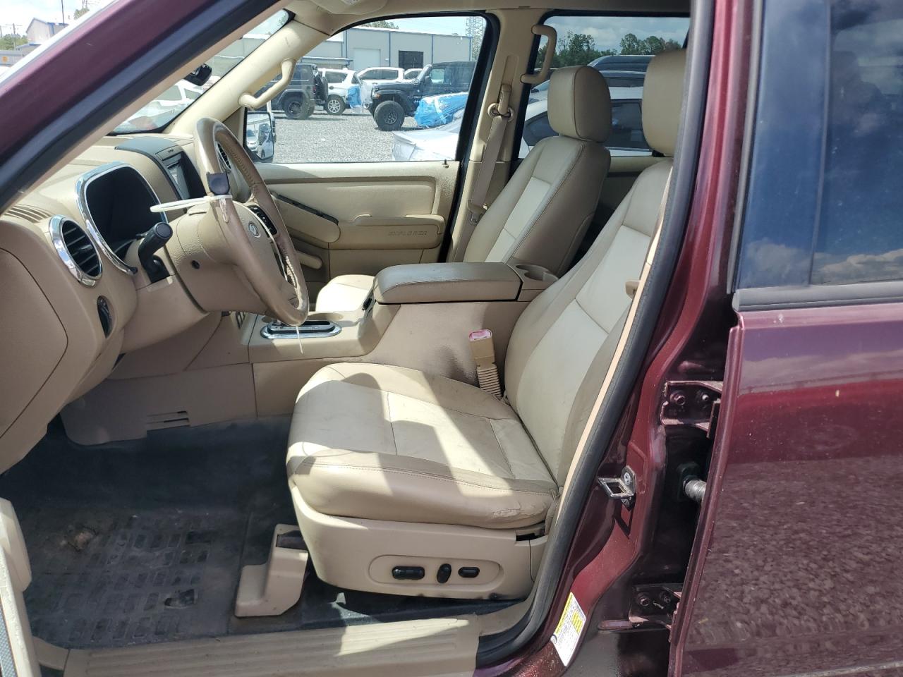 2007 Ford Explorer Sport Trac Limited Бордовый vin: 1FMEU53887UA32153
