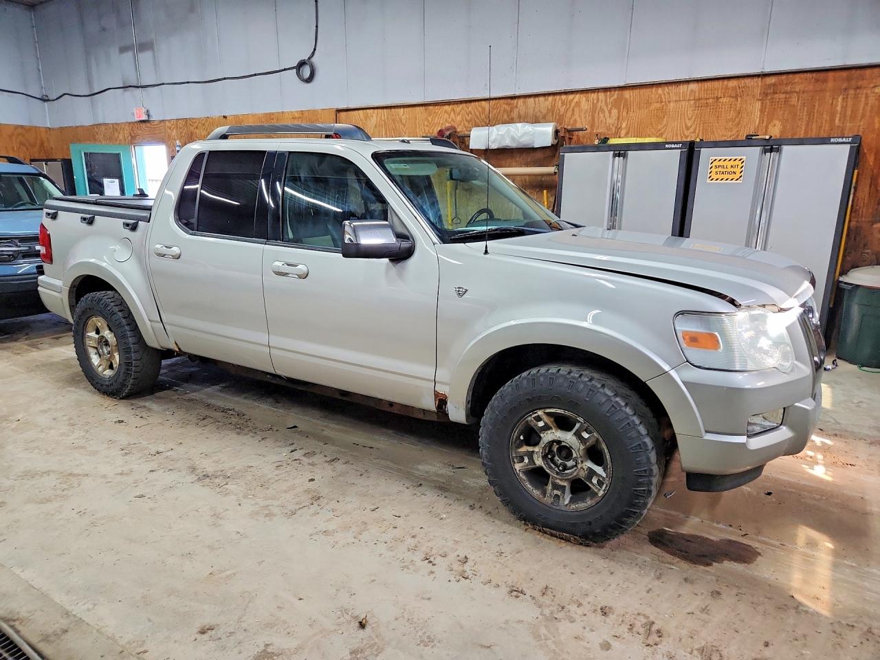 2007 Ford Explorer Sport Trac Limited Silver vin: 1FMEU53897UB24114