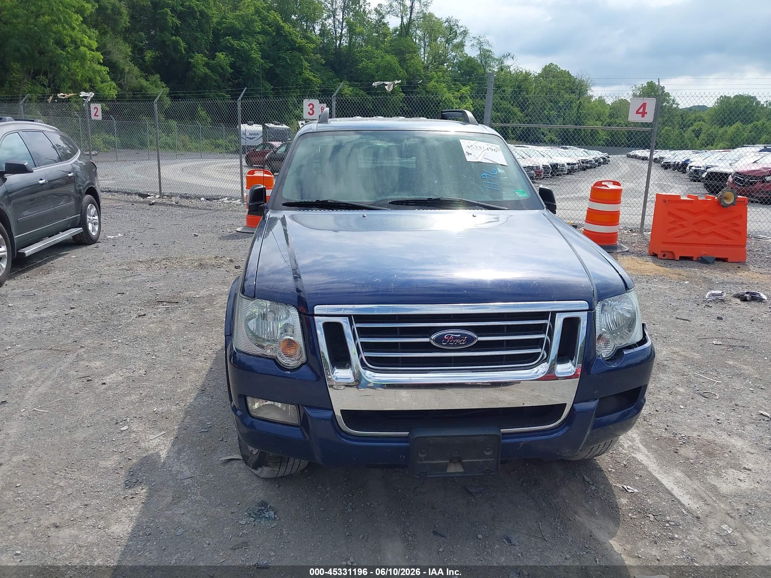 2007 Ford Explorer Sport Trac Limited Blue vin: 1FMEU53897UB83597