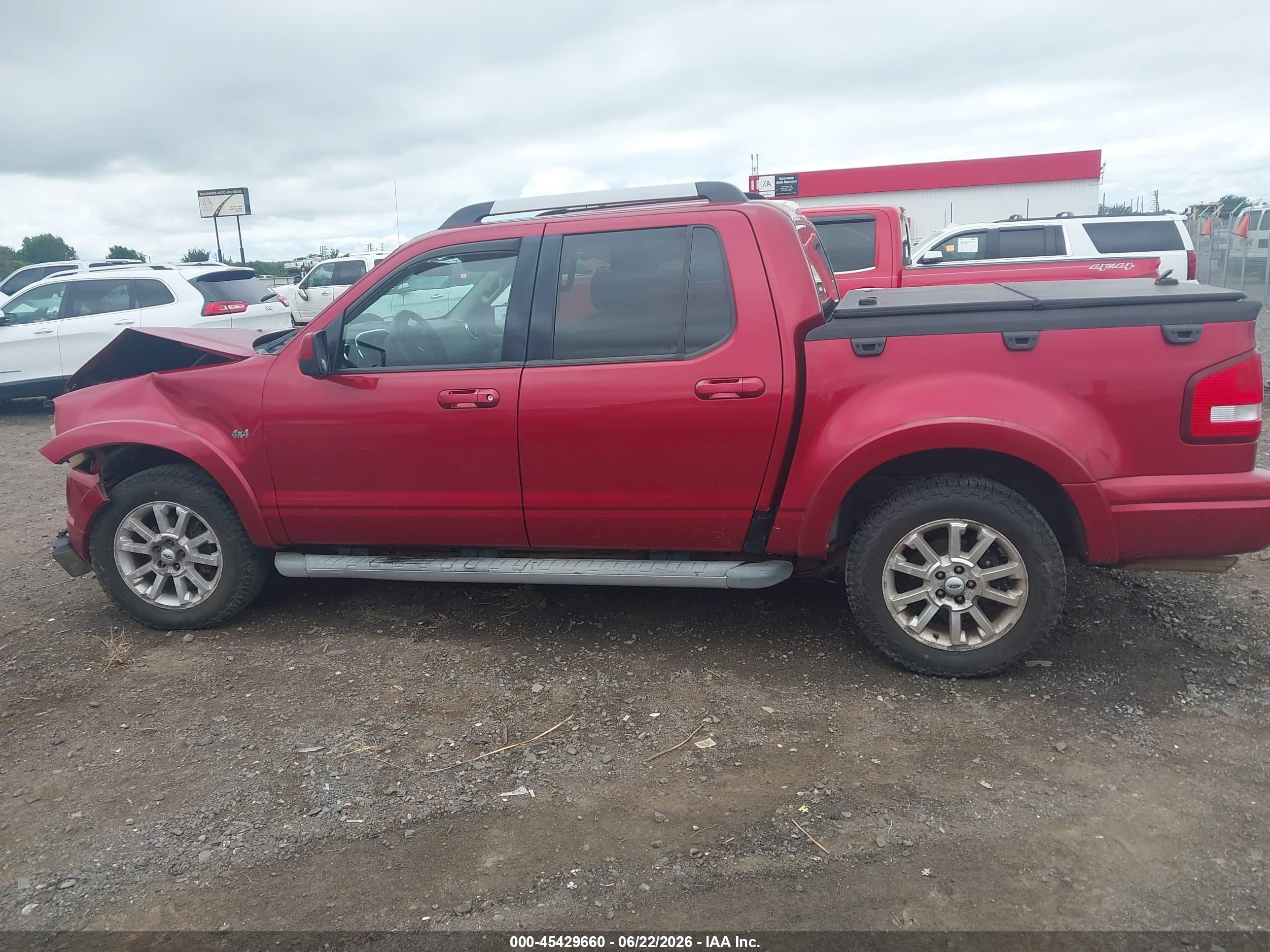 2007 Ford Explorer Sport Trac Limited Red vin: 1FMEU53K47UA28693