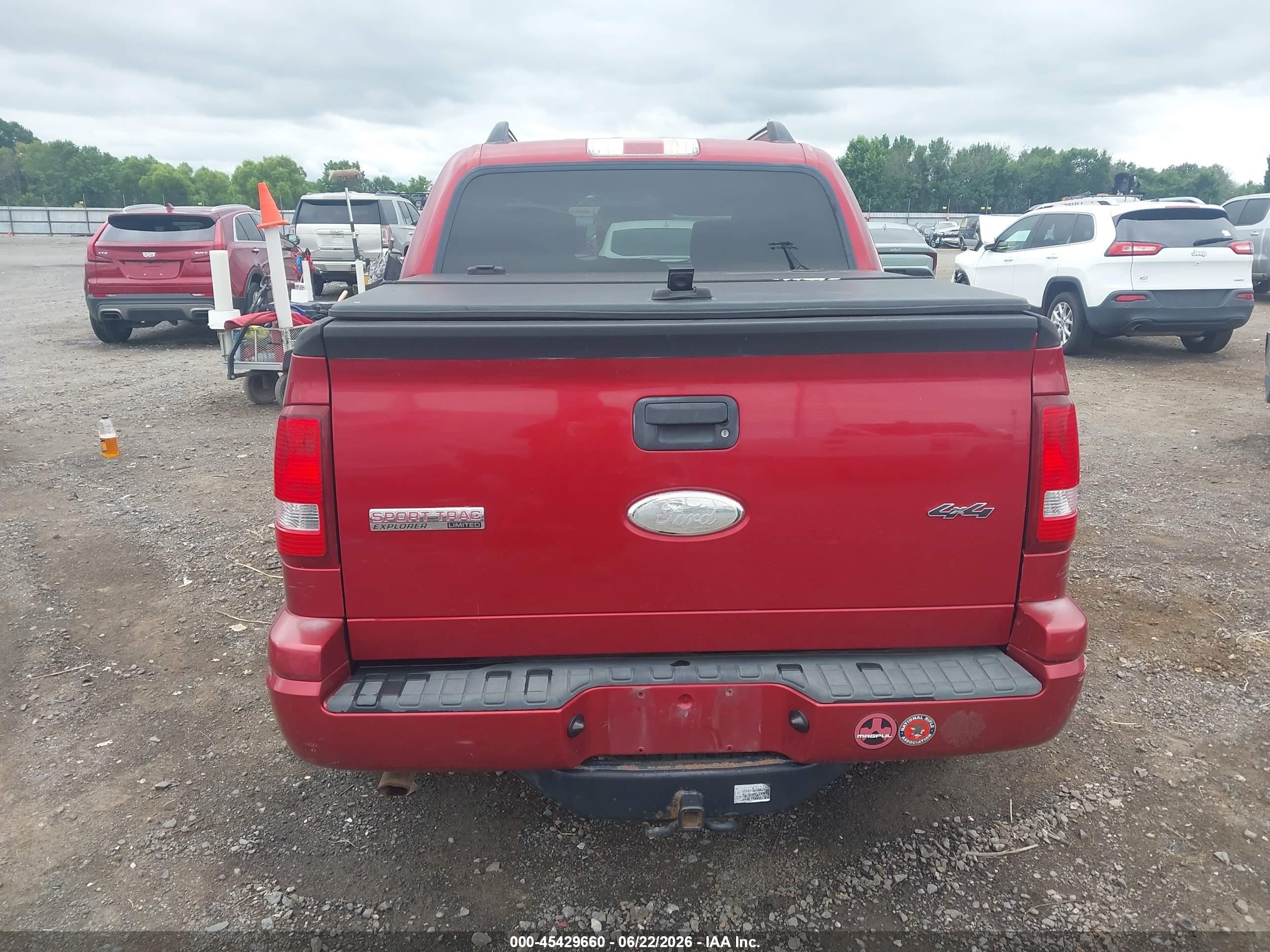 2007 Ford Explorer Sport Trac Limited Red vin: 1FMEU53K47UA28693