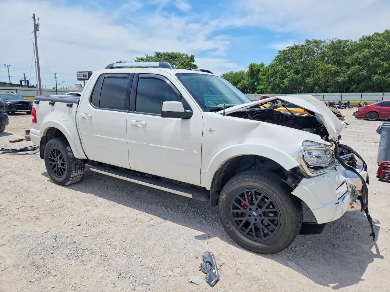 2010 Ford Explorer Sport Trac Limited White vin: 1FMEU5D83AUF07052