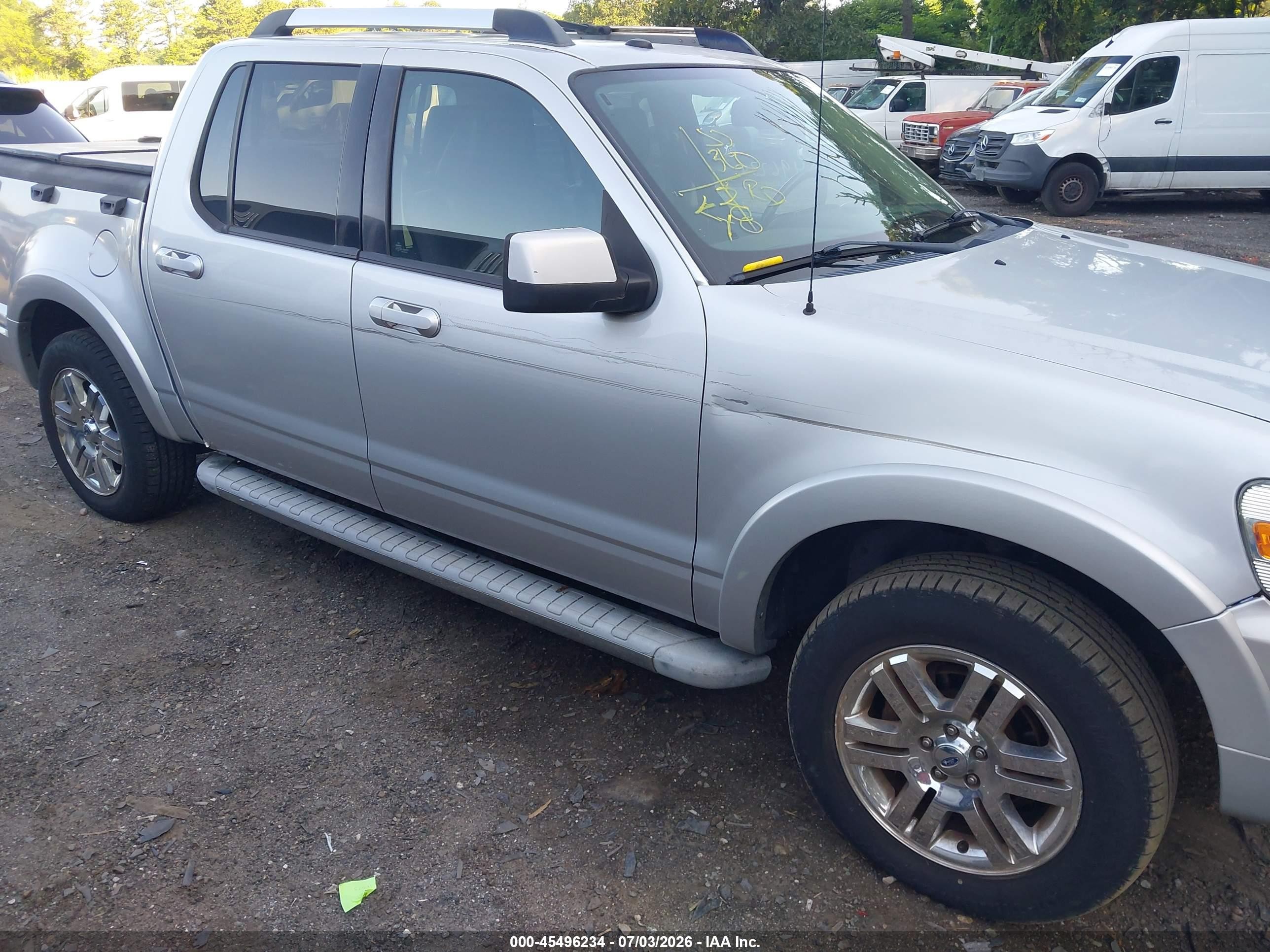 2010 Ford Explorer Sport Trac Limited Silver vin: 1FMEU5DEXAUA44526