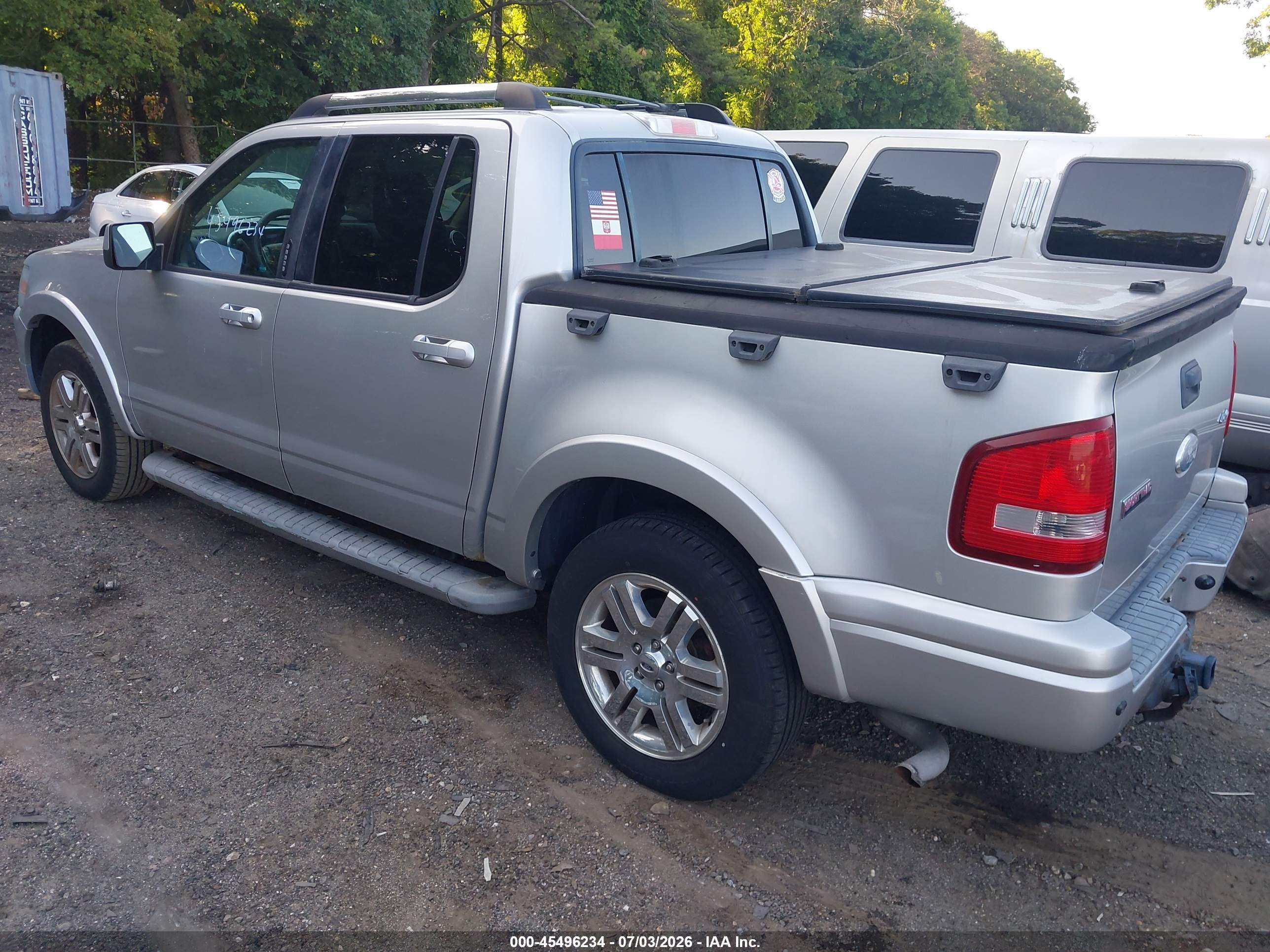 2010 Ford Explorer Sport Trac Limited Silver vin: 1FMEU5DEXAUA44526