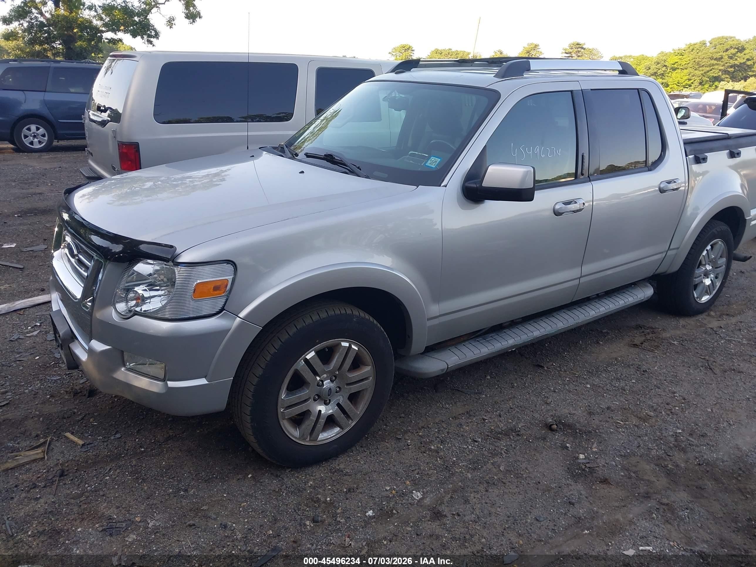 2010 Ford Explorer Sport Trac Limited Silver vin: 1FMEU5DEXAUA44526