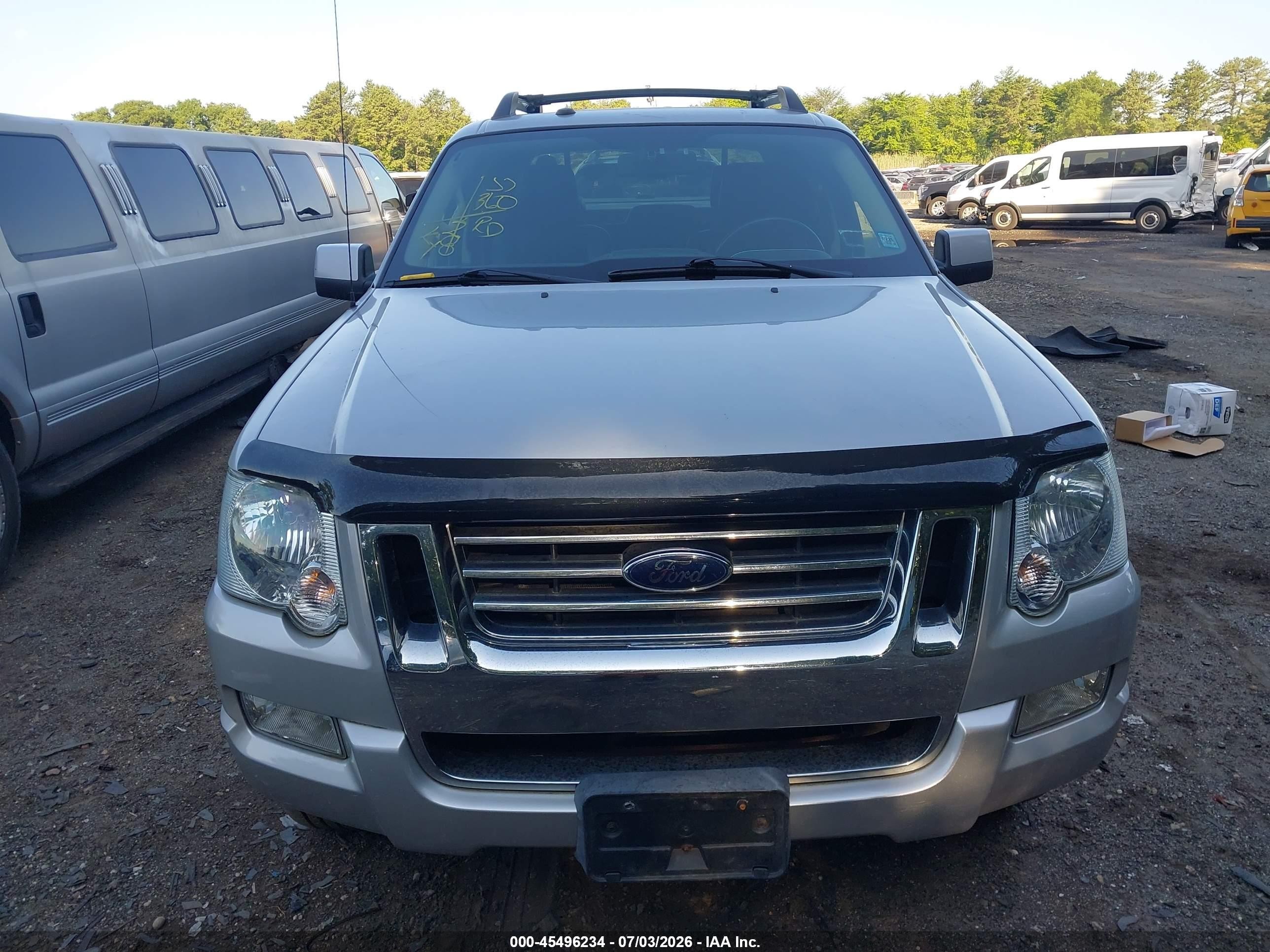 2010 Ford Explorer Sport Trac Limited Silver vin: 1FMEU5DEXAUA44526