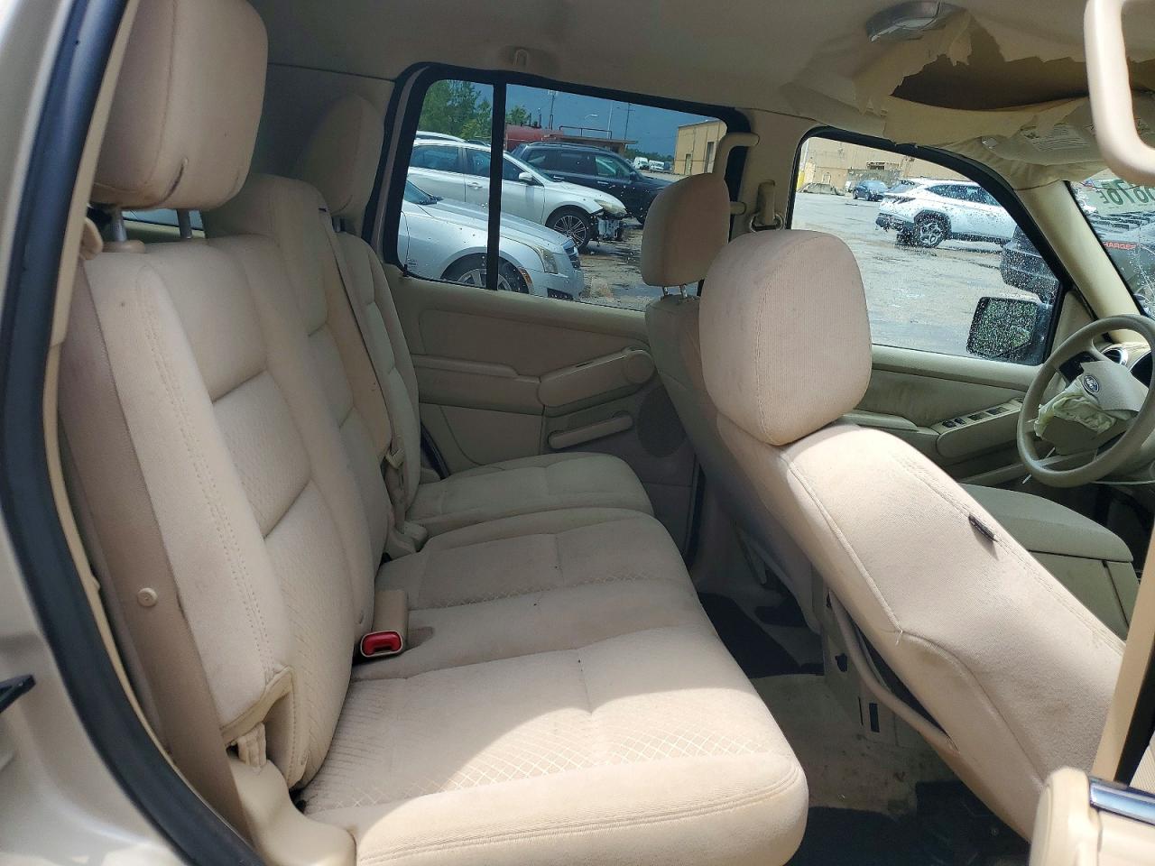 2006 Ford Explorer Xls Cream vin: 1FMEU62E76ZA13902
