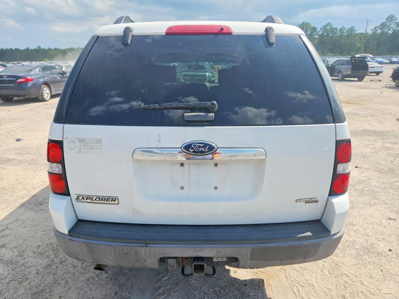 2006 Ford Explorer Xls Белый vin: 1FMEU62EX6UB54055