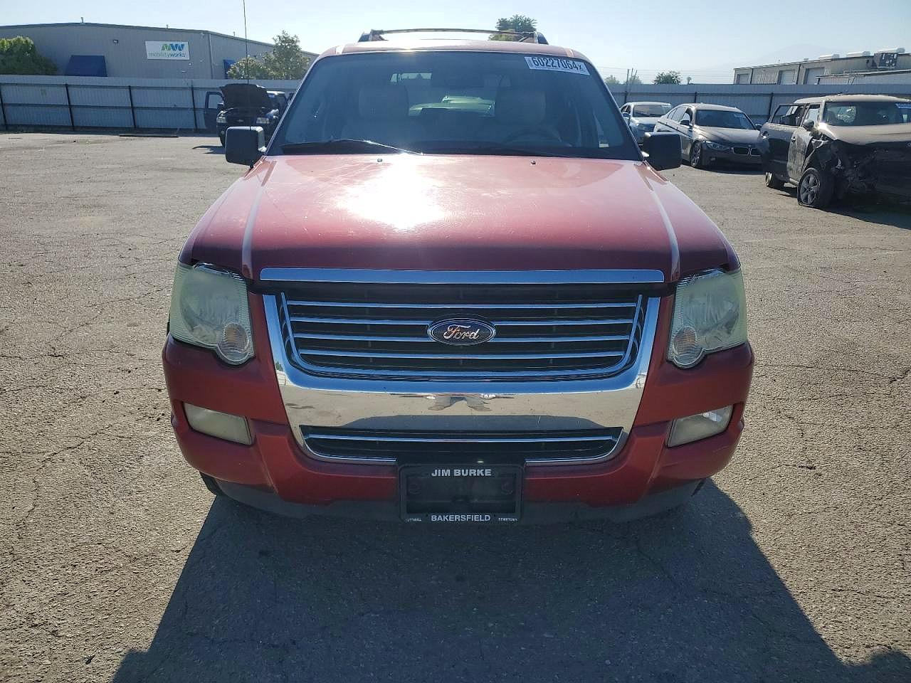 2008 Ford Explorer Красный vin: 1FMEU63828UA67892