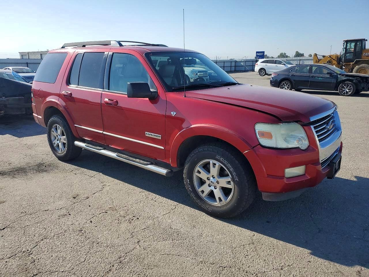 2008 Ford Explorer Красный vin: 1FMEU63828UA67892