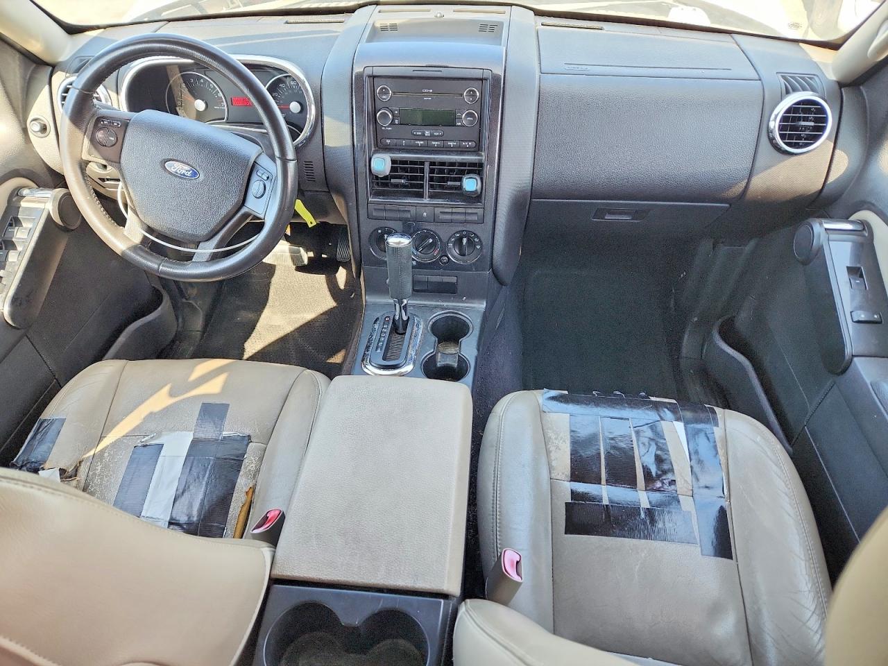 2008 Ford Explorer Xlt Серебряный vin: 1FMEU63868UA36676