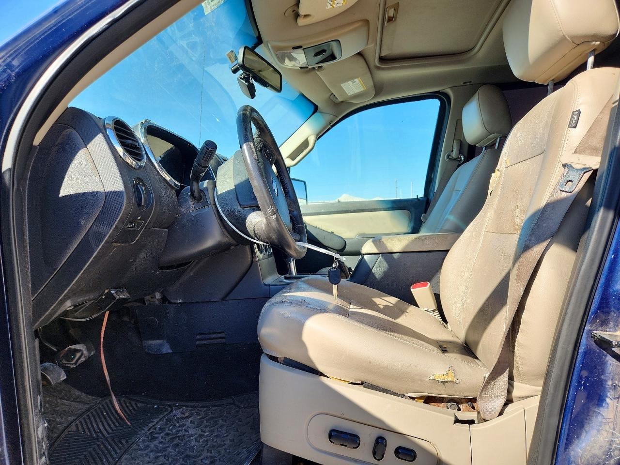 2008 Ford Explorer Xlt Blue vin: 1FMEU63888UB15105
