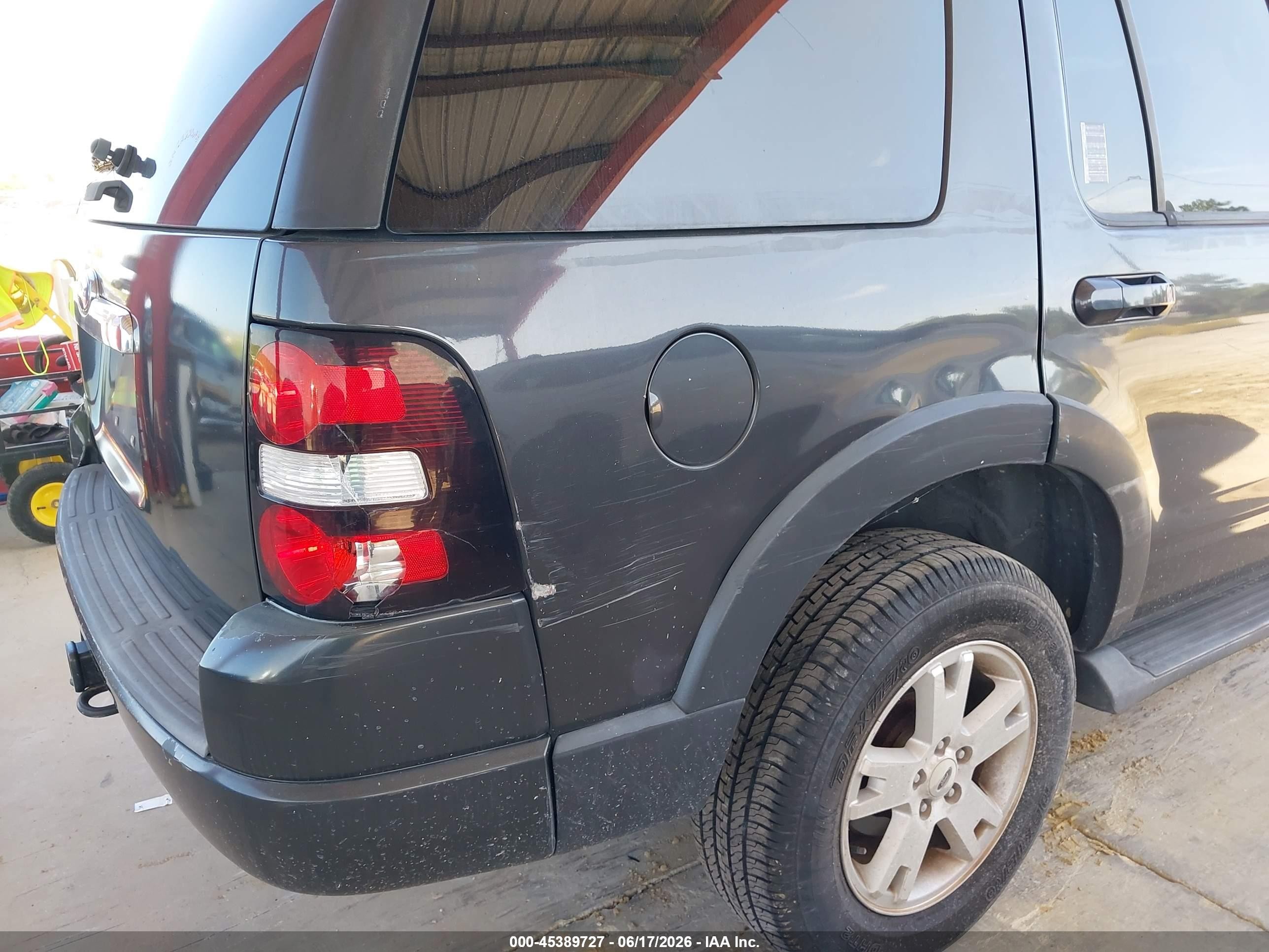 2007 Ford Explorer Xlt Gray vin: 1FMEU638X7UA42785