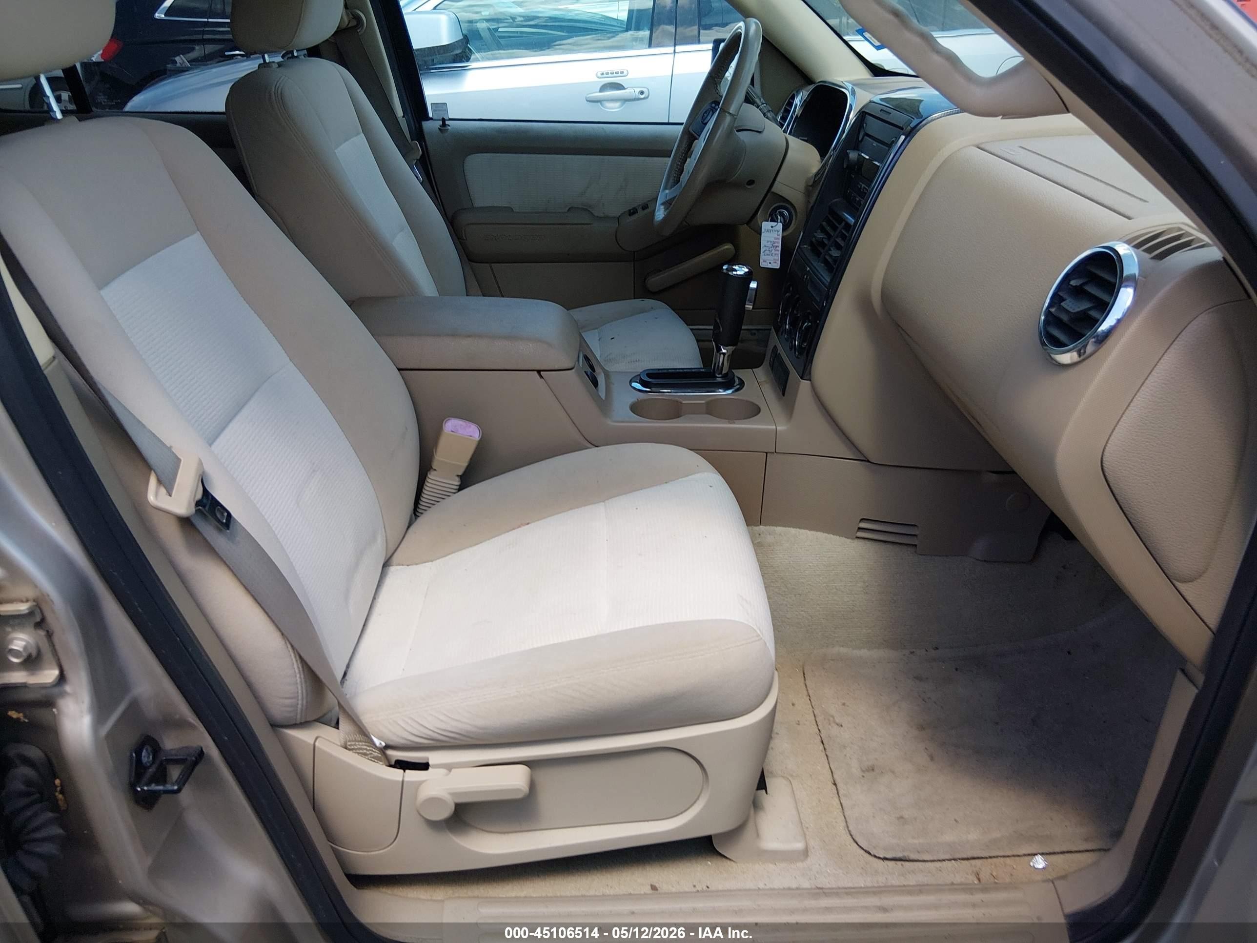2007 Ford Explorer Xlt Tan vin: 1FMEU63E07UB04460