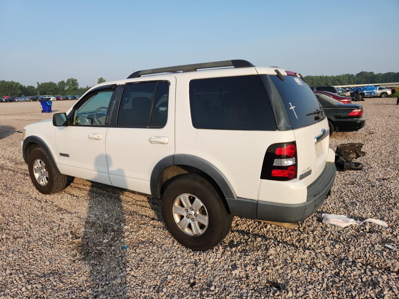 2007 Ford Explorer Xlt Белый vin: 1FMEU63E07UB24756
