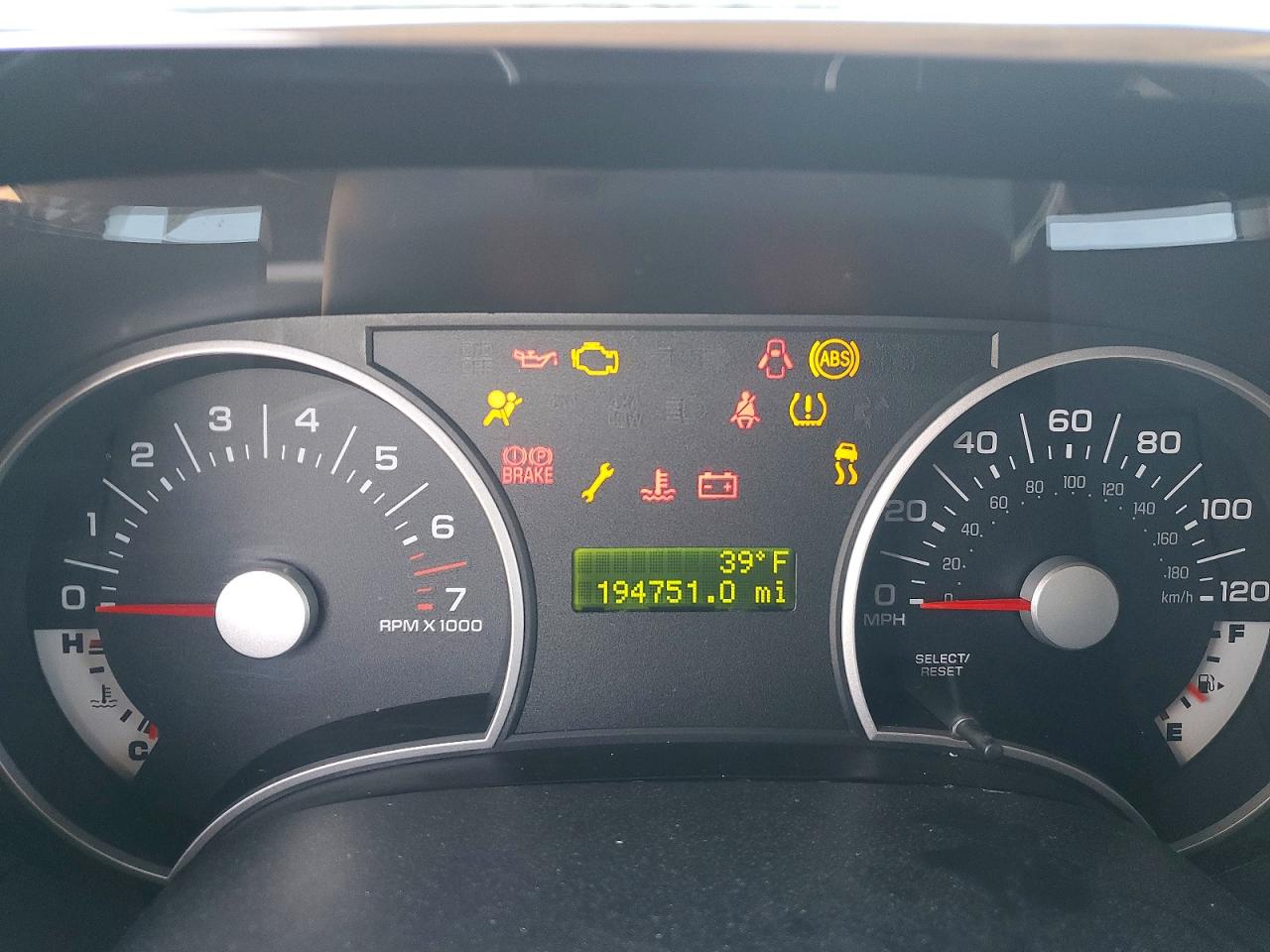 2008 Ford Explorer Xlt Silver vin: 1FMEU63E38UB05555