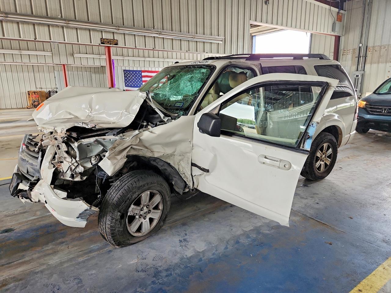 2008 Ford Explorer Xlt Белый vin: 1FMEU63E38UB33064