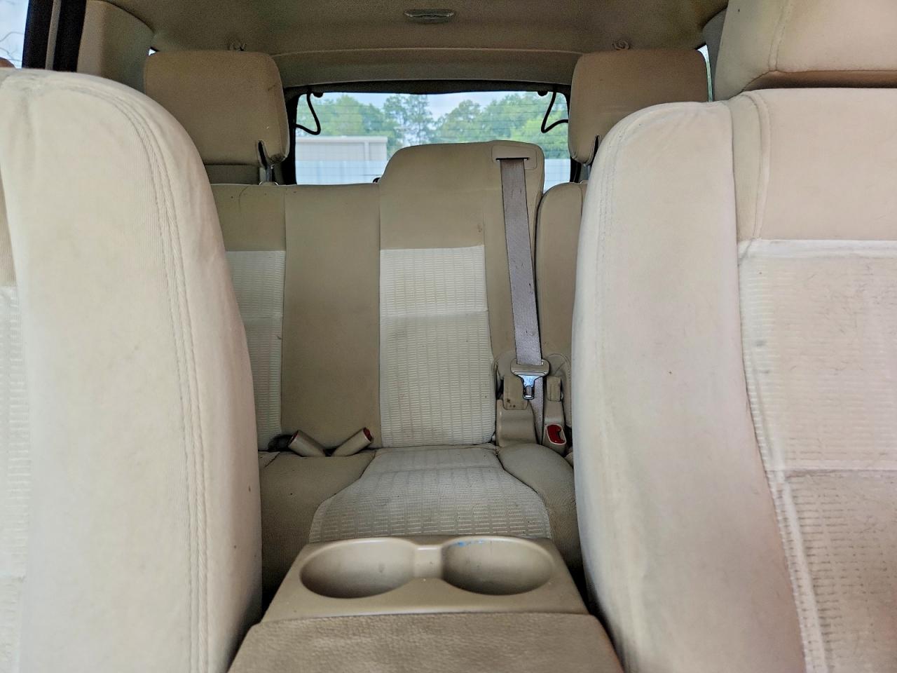 2009 Ford Explorer Xlt White vin: 1FMEU63E69UA42856