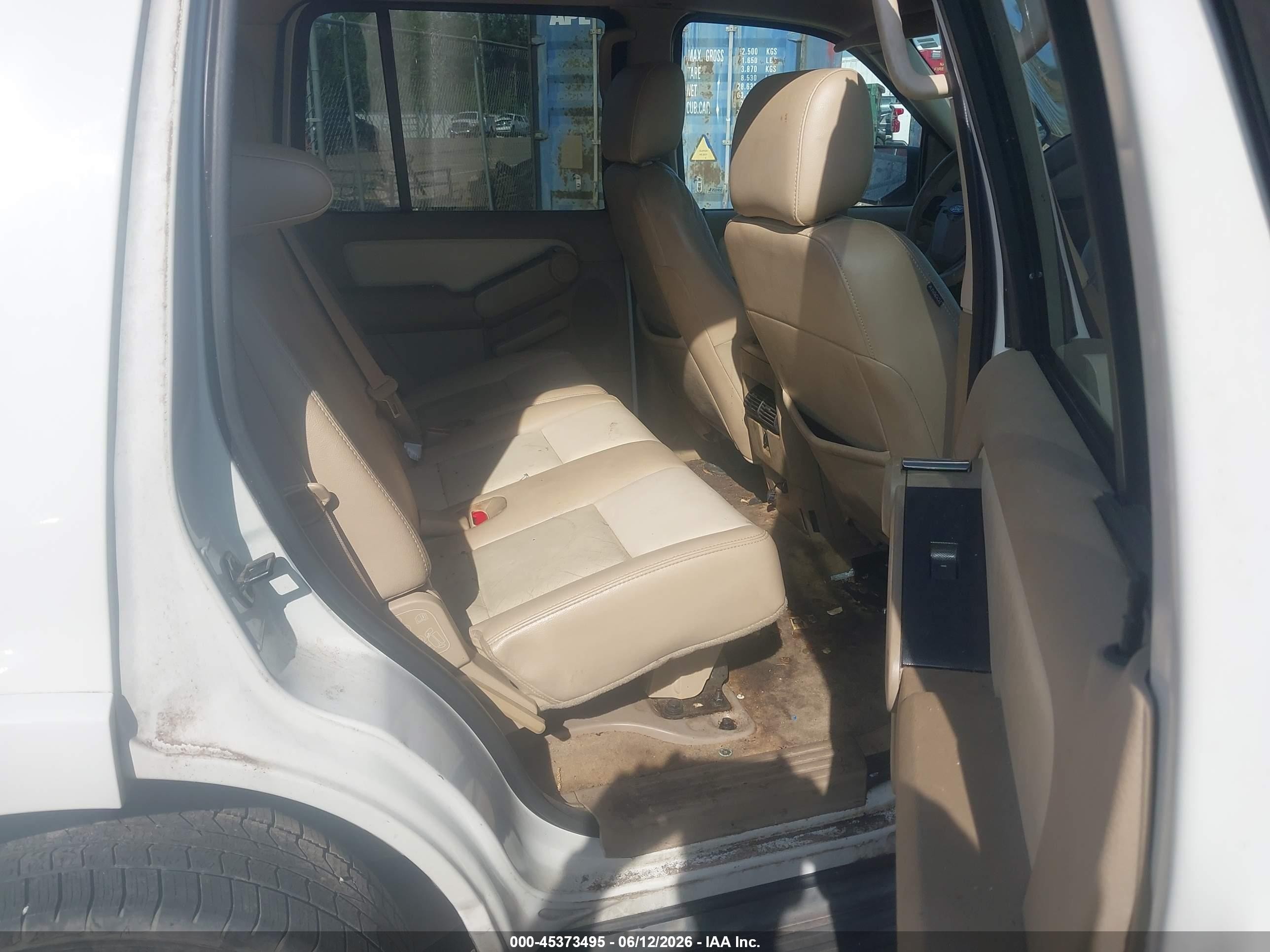 2008 Ford Explorer Xlt White vin: 1FMEU63E78UB14873