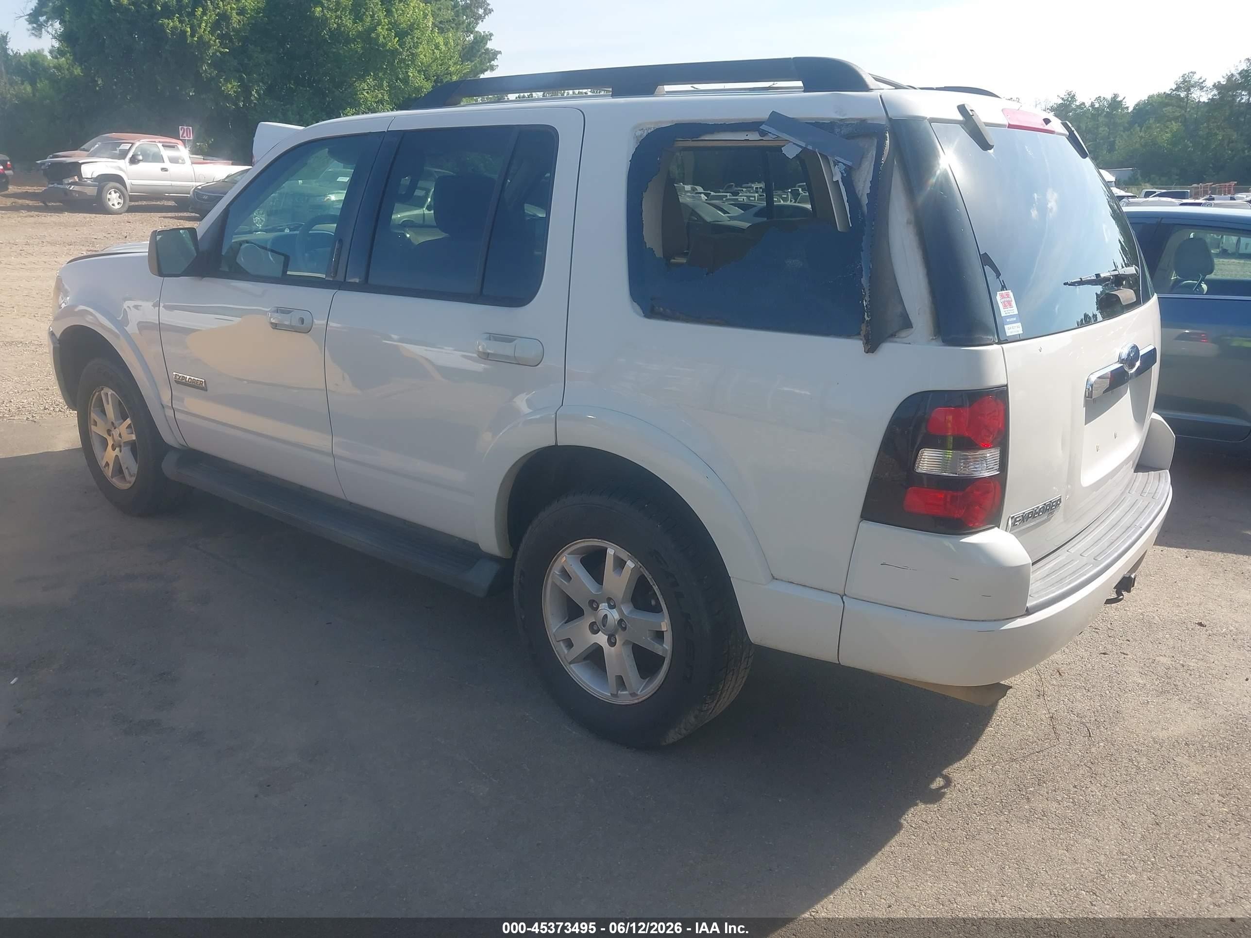 2008 Ford Explorer Xlt White vin: 1FMEU63E78UB14873