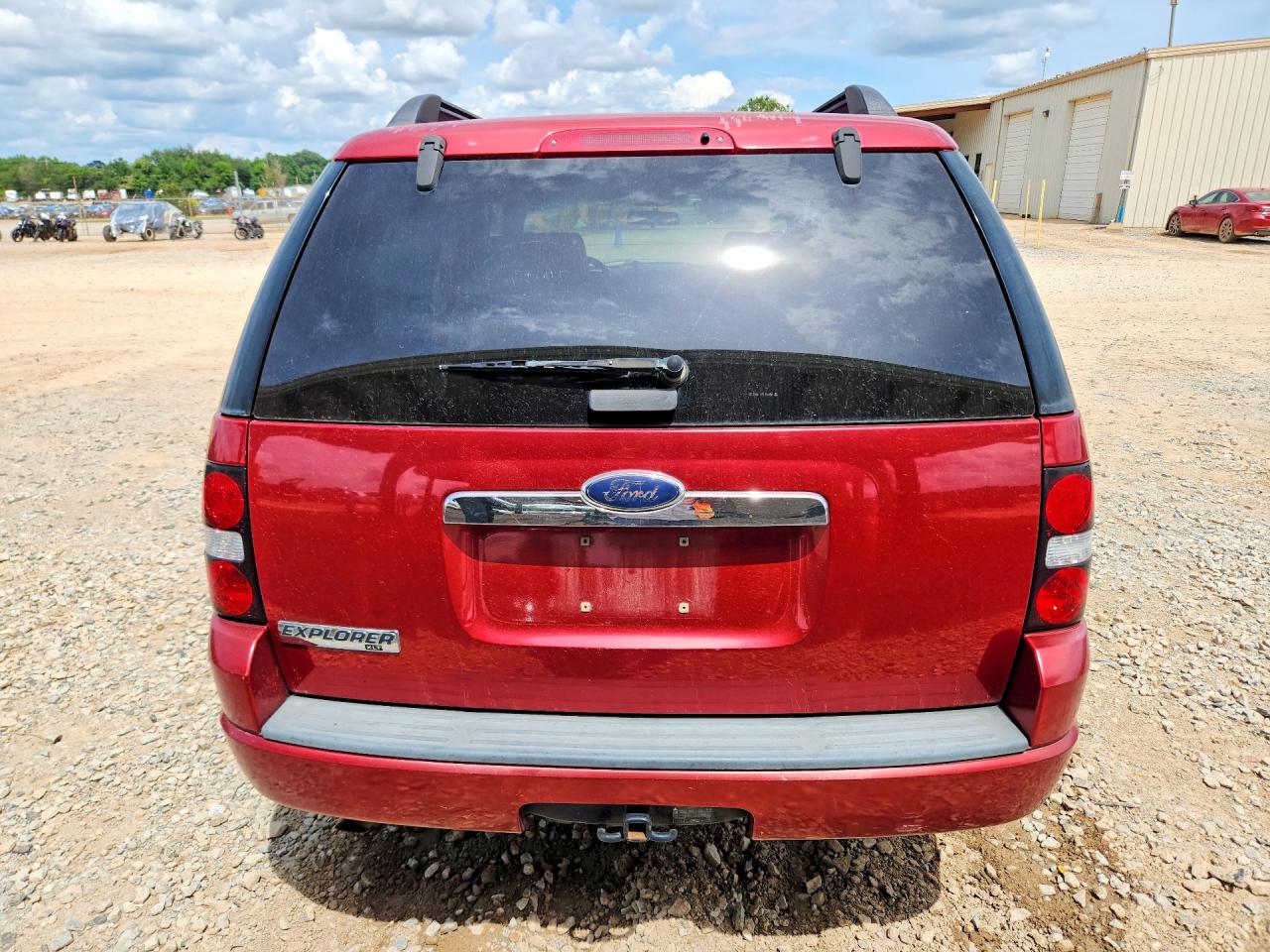 2008 Ford Explorer Xlt Red vin: 1FMEU63EX8UA76877
